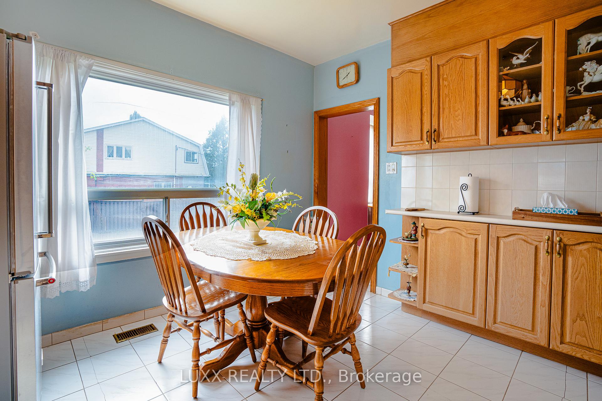 Photo 10 of 377 Glenholme Avenue, Toronto, Oakwood Village — HOMEH