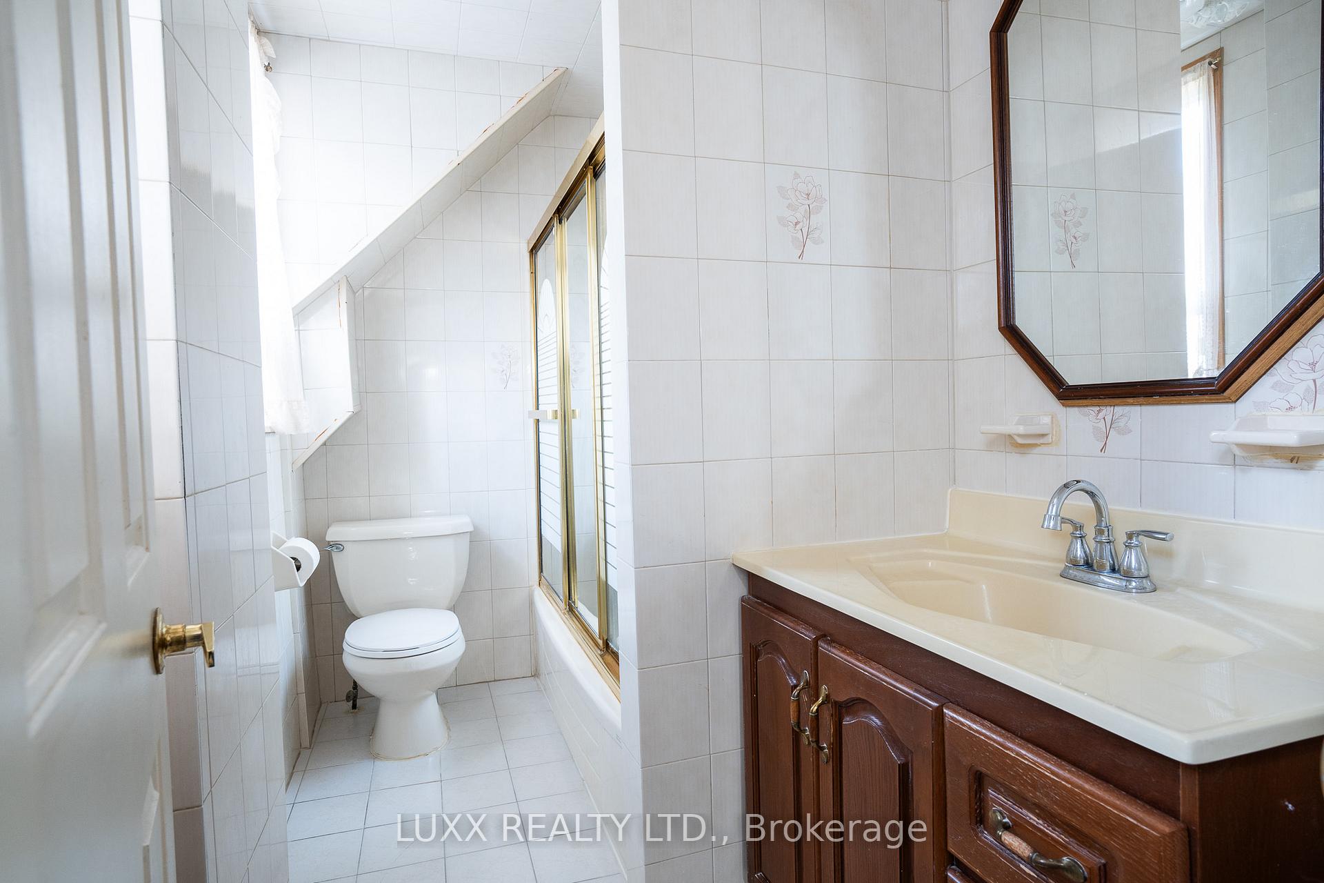 Photo 7 of 377 Glenholme Avenue, Toronto, Oakwood Village — HOMEH