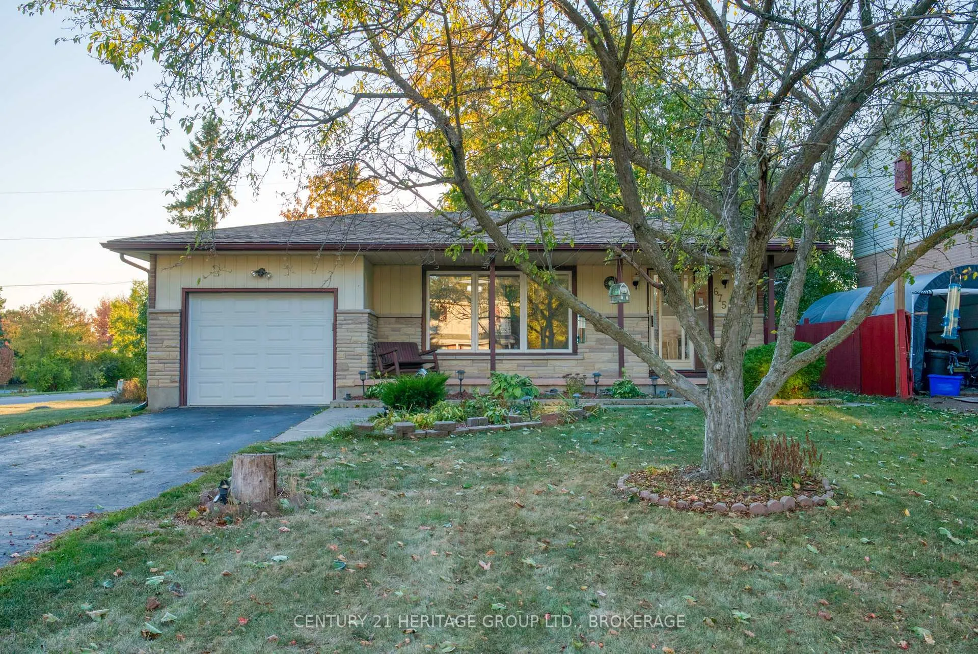 Photo 1 of 675 Carnaby Street, Kingston, South of Taylor-Kidd Blvd — HOMEH