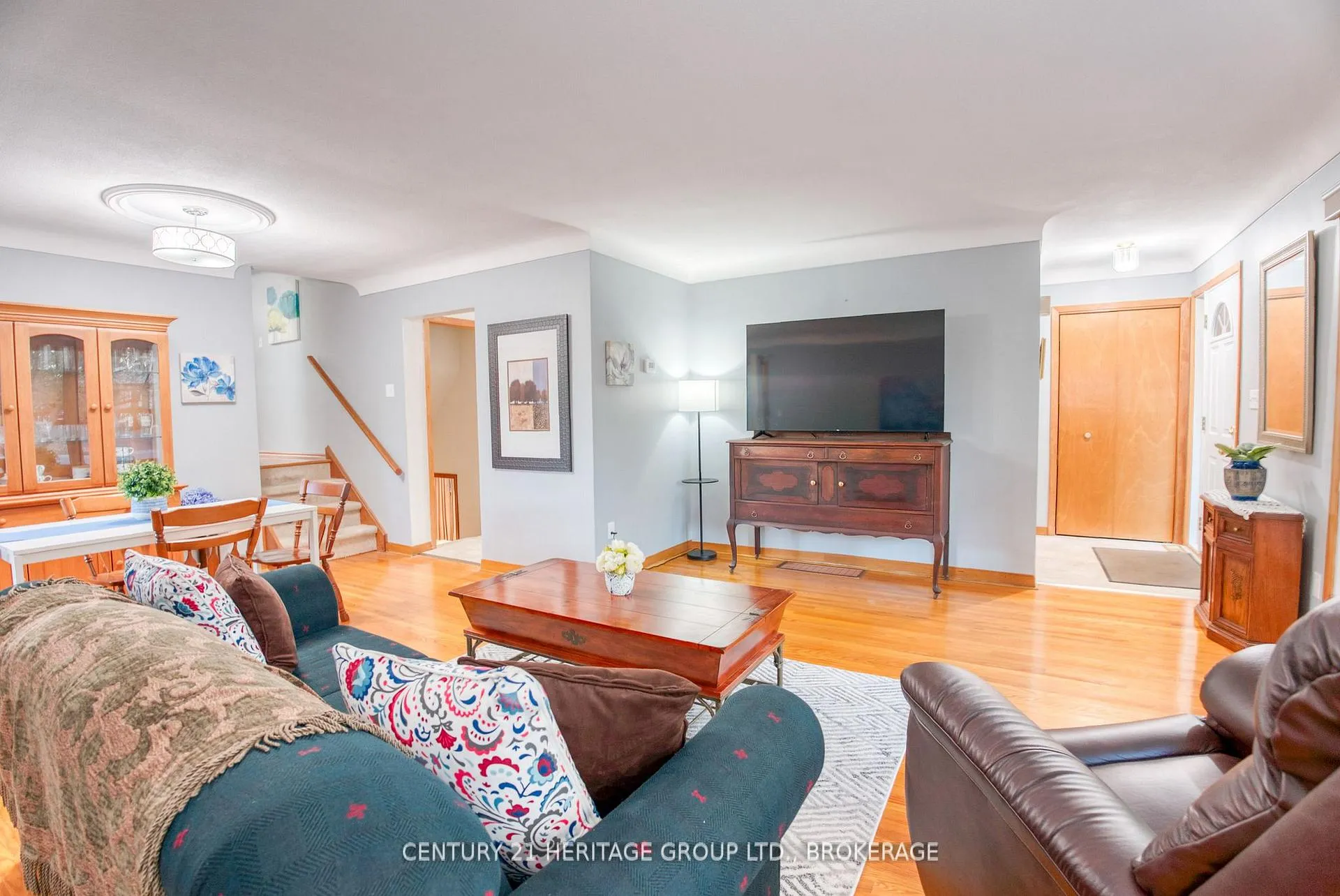 Photo 4 of 675 Carnaby Street, Kingston, South of Taylor-Kidd Blvd — HOMEH