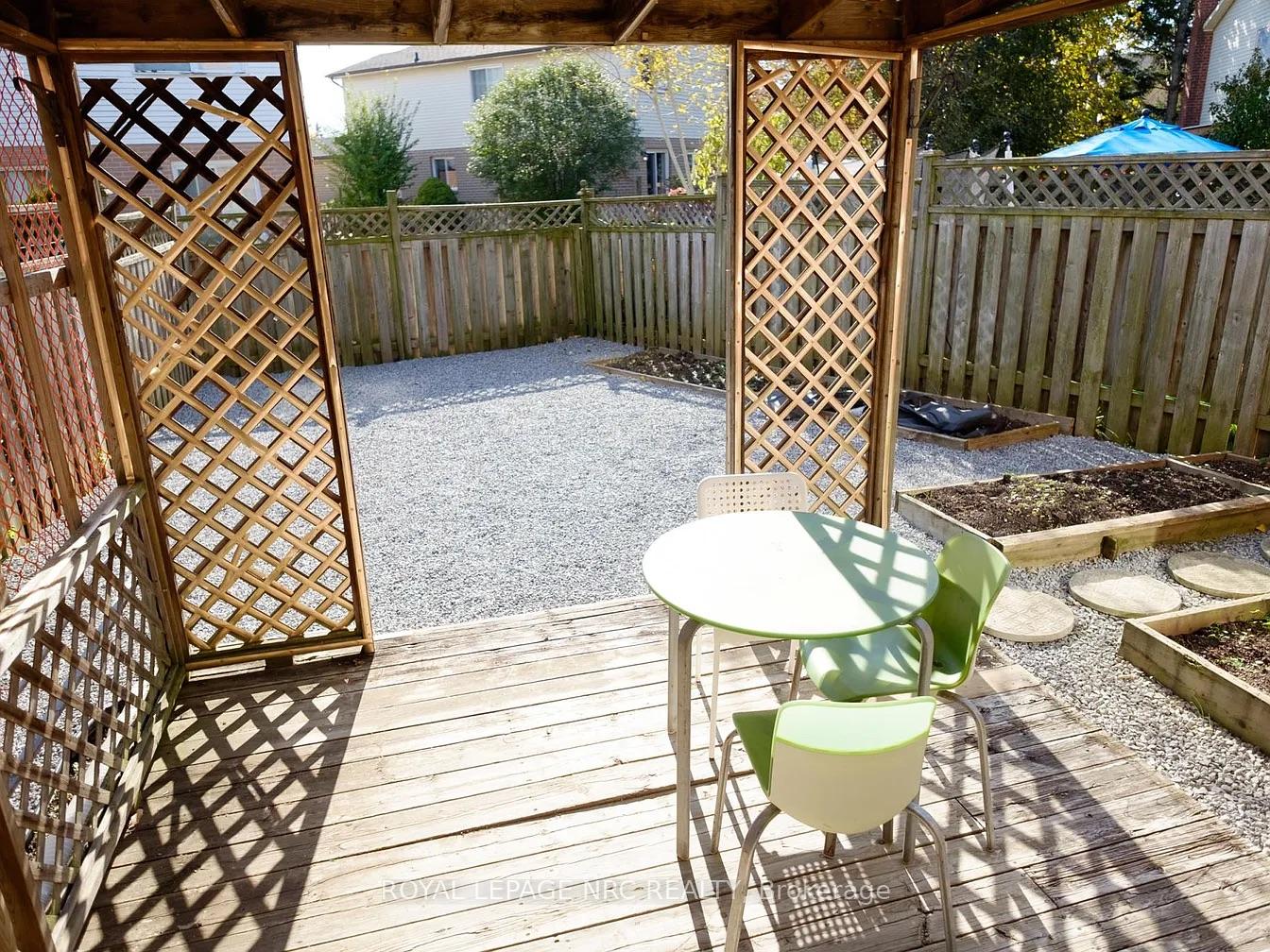 Photo 25 of 45 Baxter Crescent, Thorold, Confederation Heights — HOMEH