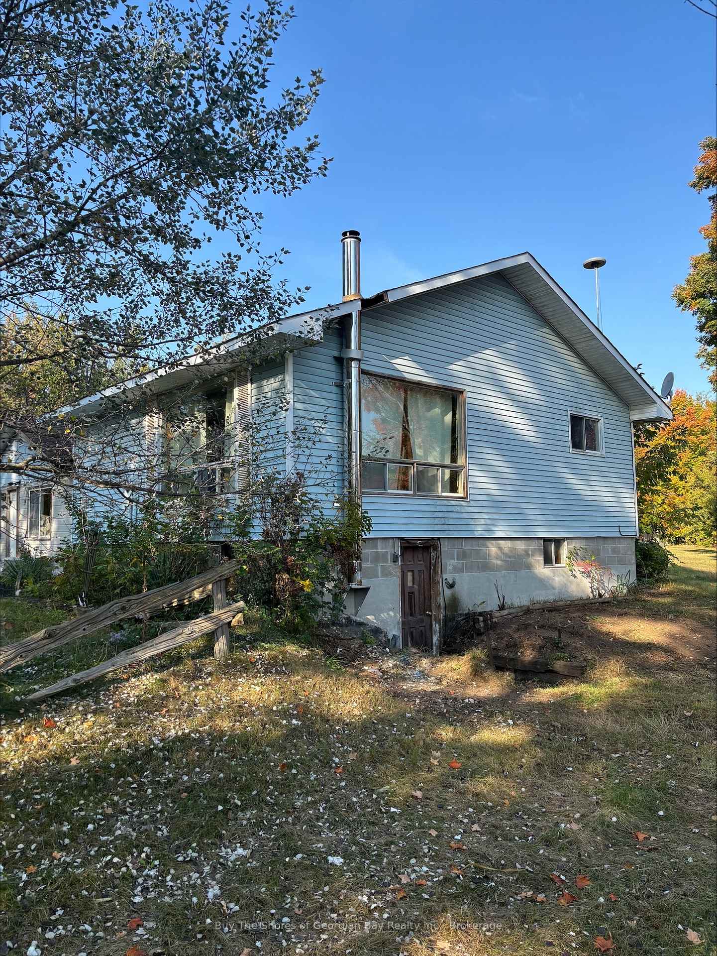 Photo 14 of 3138 Robb Court, Tay, Rural Tay — HOMEH