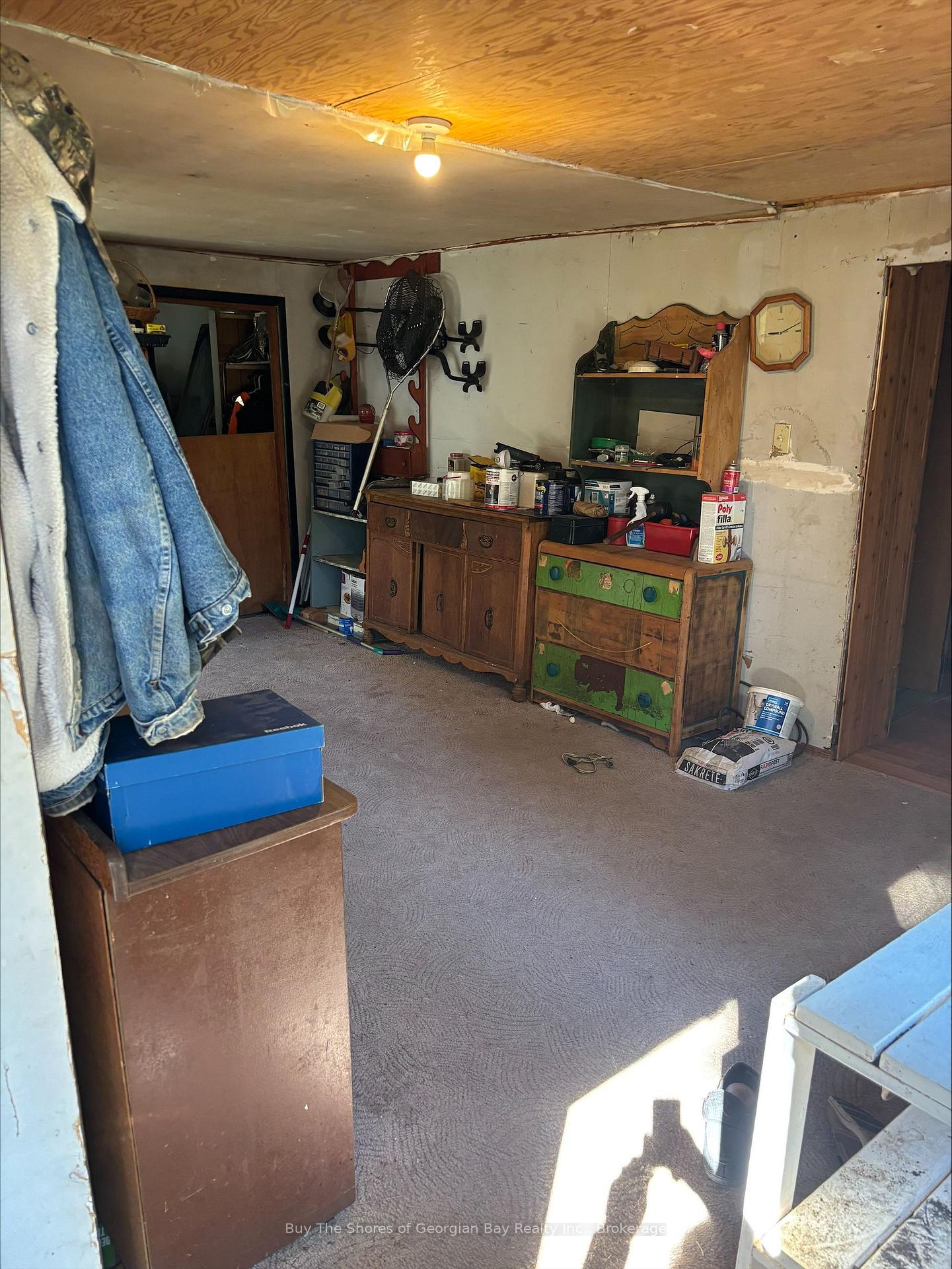 Photo 16 of 3138 Robb Court, Tay, Rural Tay — HOMEH