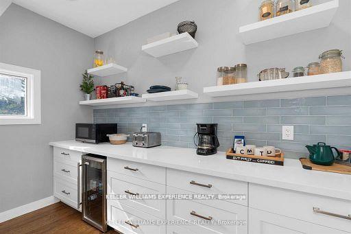 Photo 4 of 153 Rue Eric, Tiny, Lafontaine — HOMEH