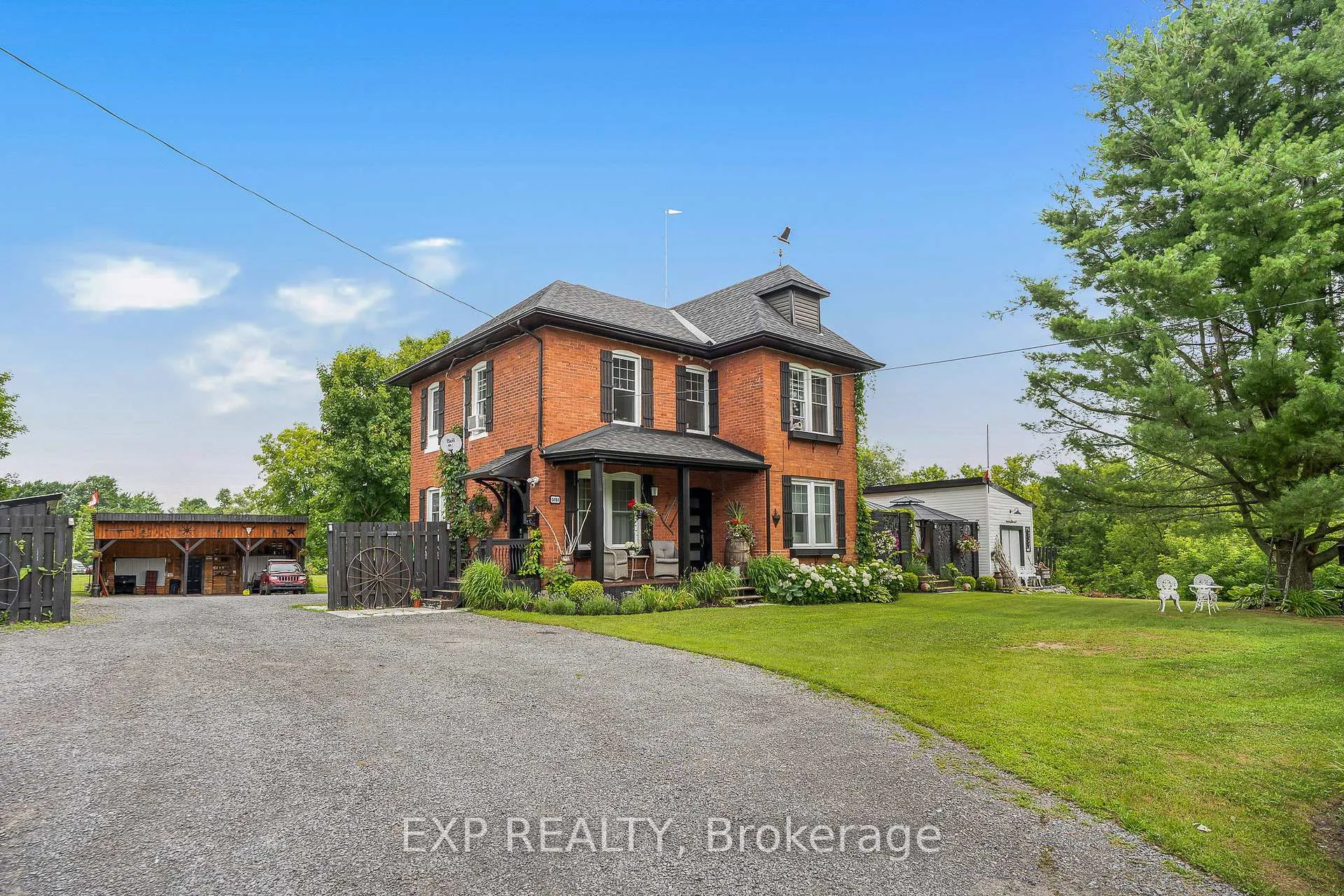 Front of 5151 County 10 Road