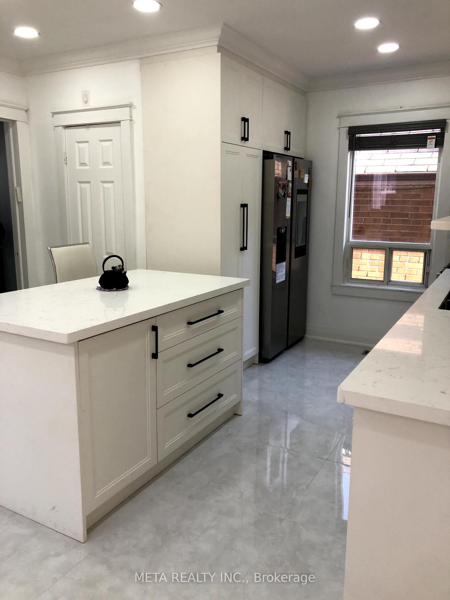 Photo 5 of 533 Westmount Avenue, Toronto, Oakwood Village — HOMEH