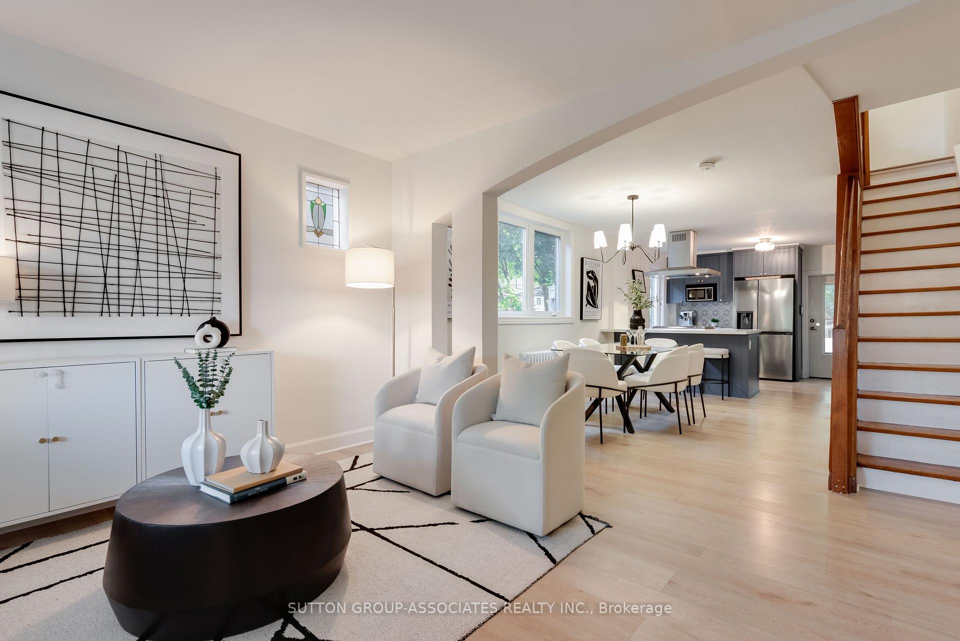 Photo 1 of 110 Roseneath Gardens, Toronto, Oakwood Village — HOMEH