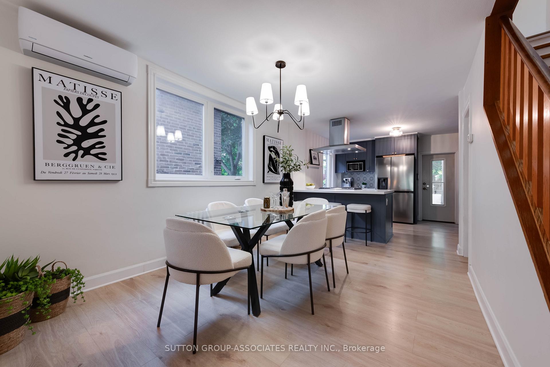Photo 6 of 110 Roseneath Gardens, Toronto, Oakwood Village — HOMEH