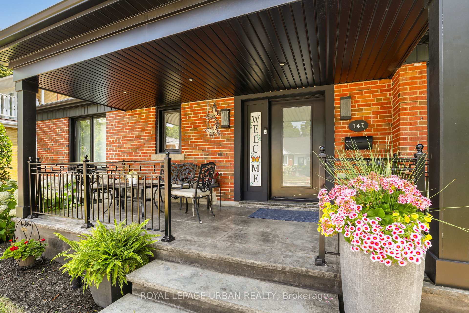 Photo 4 of 147 Parkview Hill Crescent, Toronto, O'Connor-Parkview — HOMEH