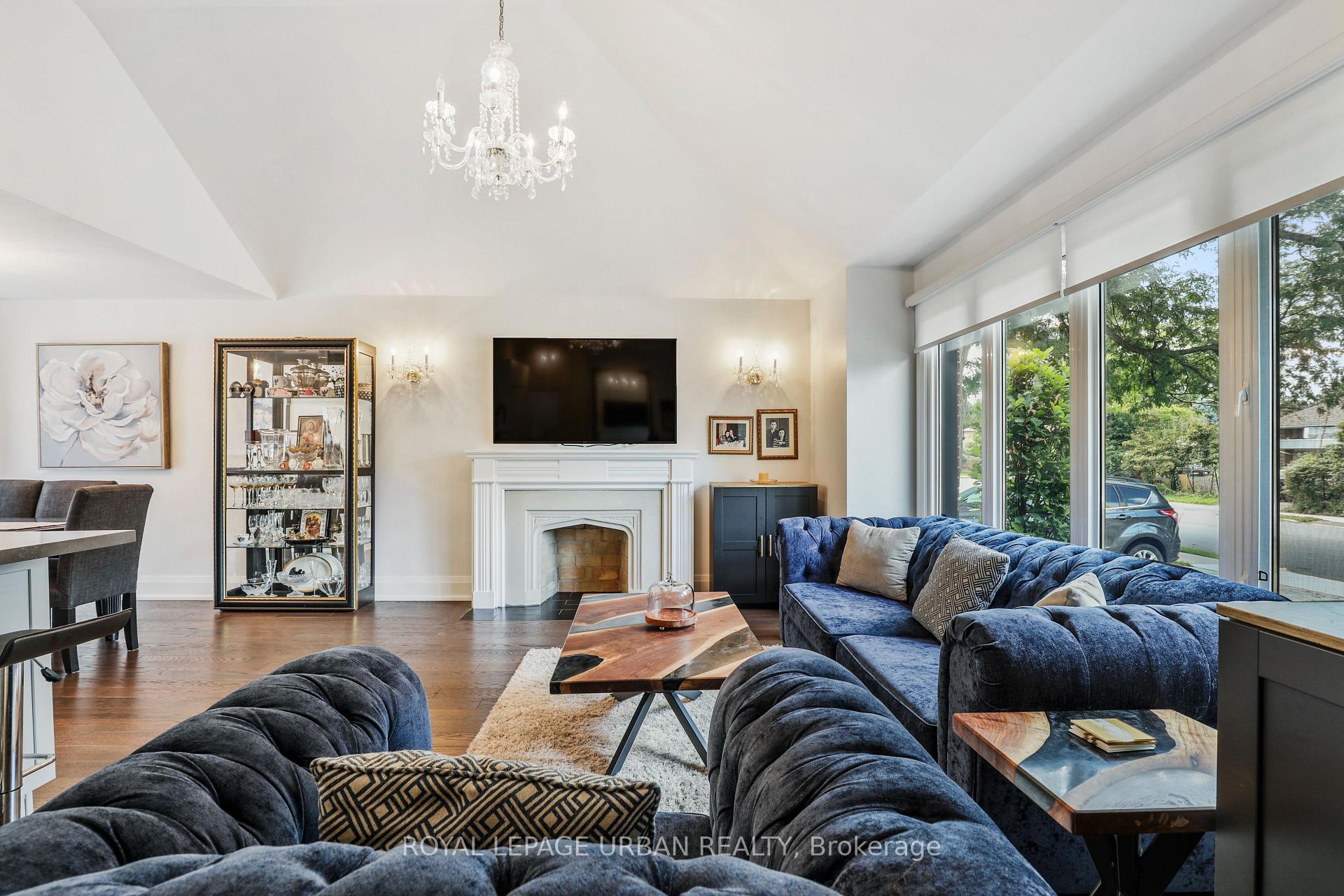 Photo 11 of 147 Parkview Hill Crescent, Toronto, O'Connor-Parkview — HOMEH