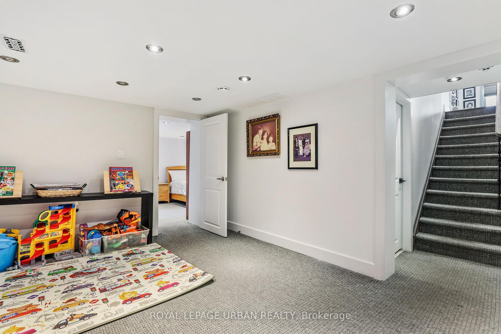 Photo 28 of 147 Parkview Hill Crescent, Toronto, O'Connor-Parkview — HOMEH