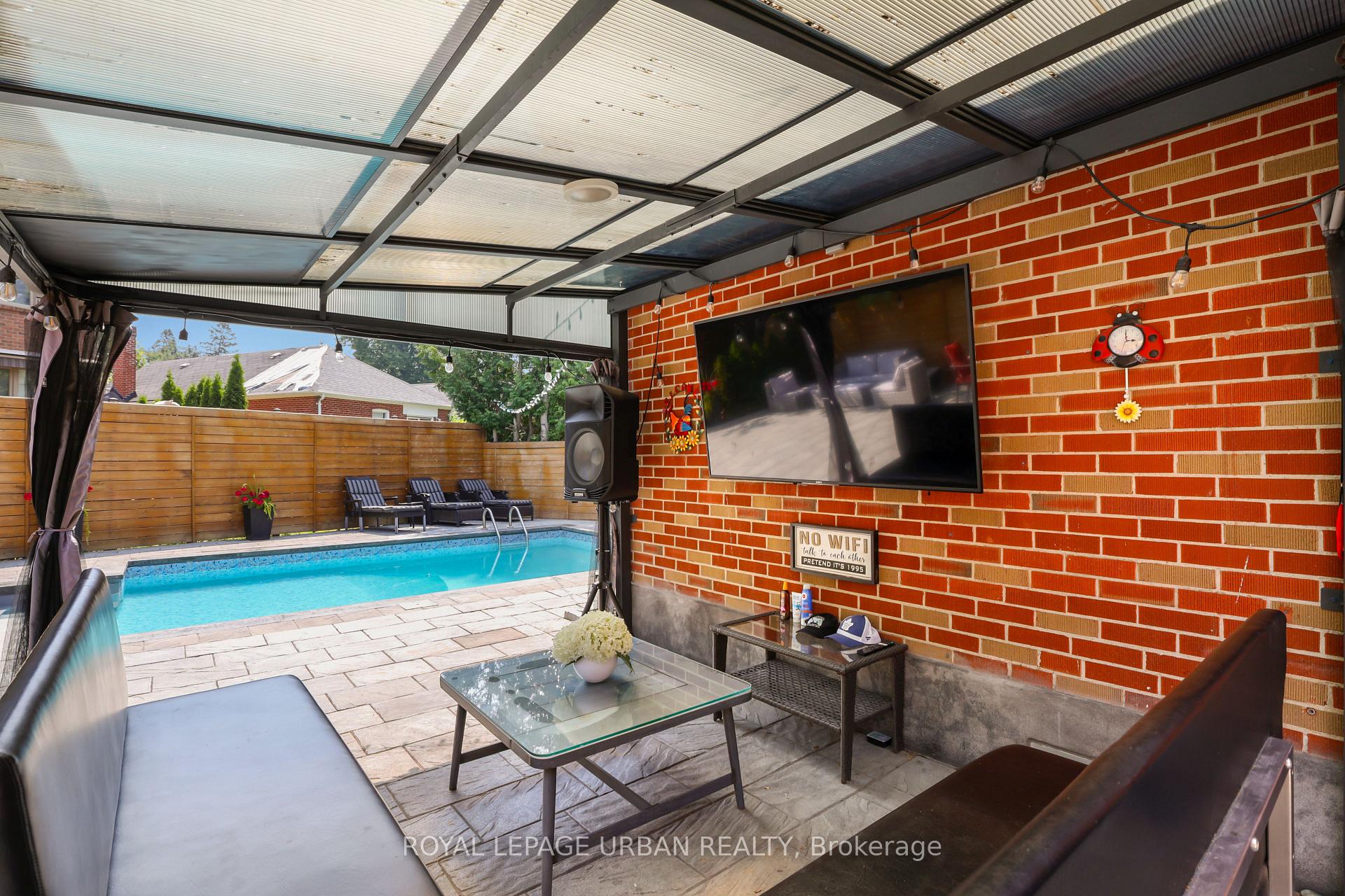 Photo 33 of 147 Parkview Hill Crescent, Toronto, O'Connor-Parkview — HOMEH