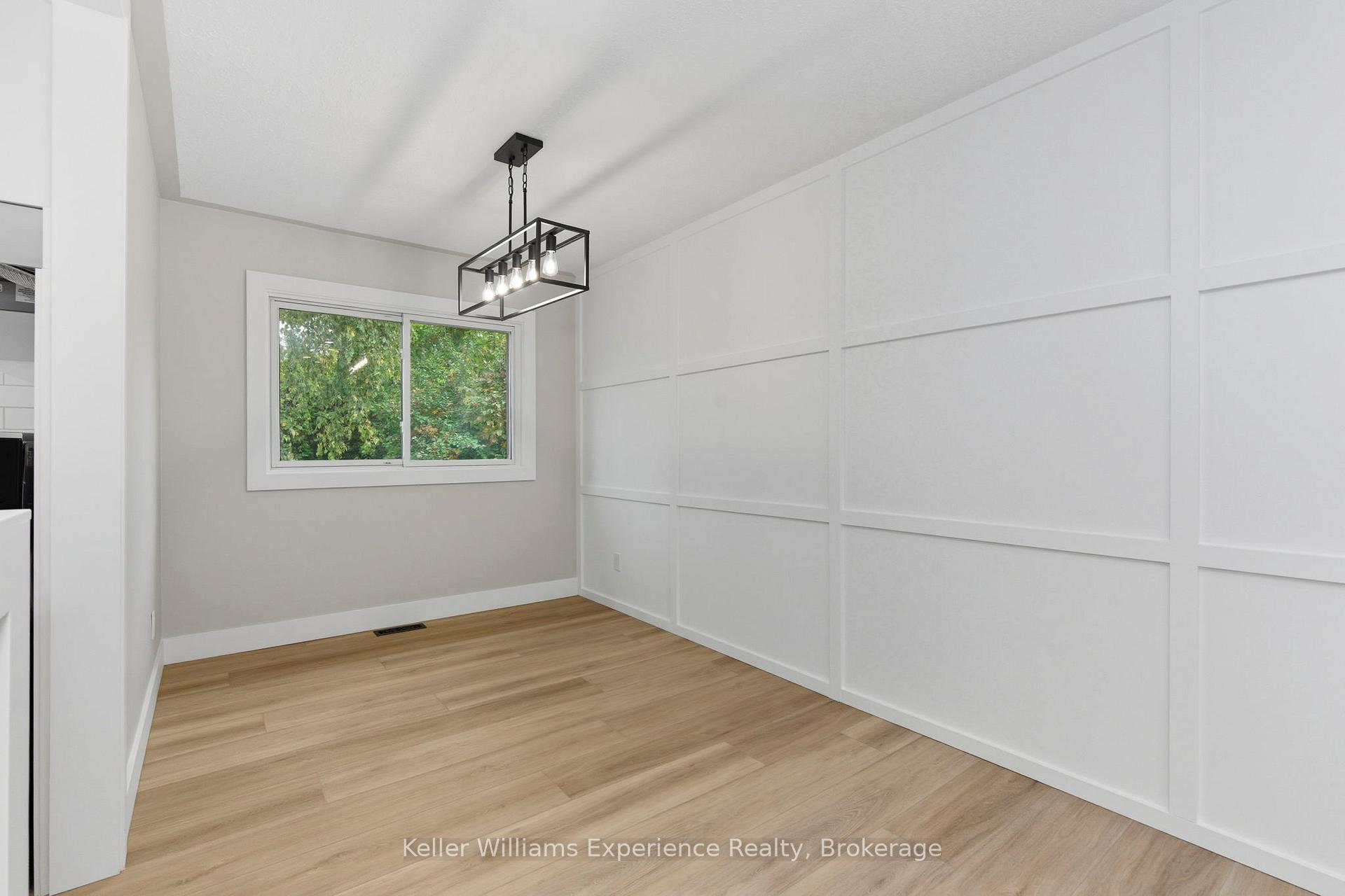 Photo 10 of 739 Ninth Avenue, Tay, Port McNicoll — HOMEH