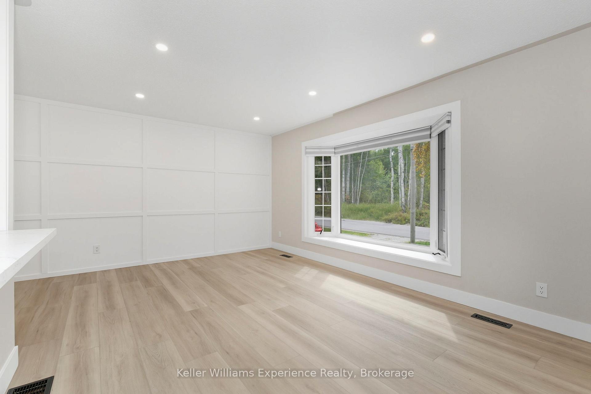 Photo 12 of 739 Ninth Avenue, Tay, Port McNicoll — HOMEH