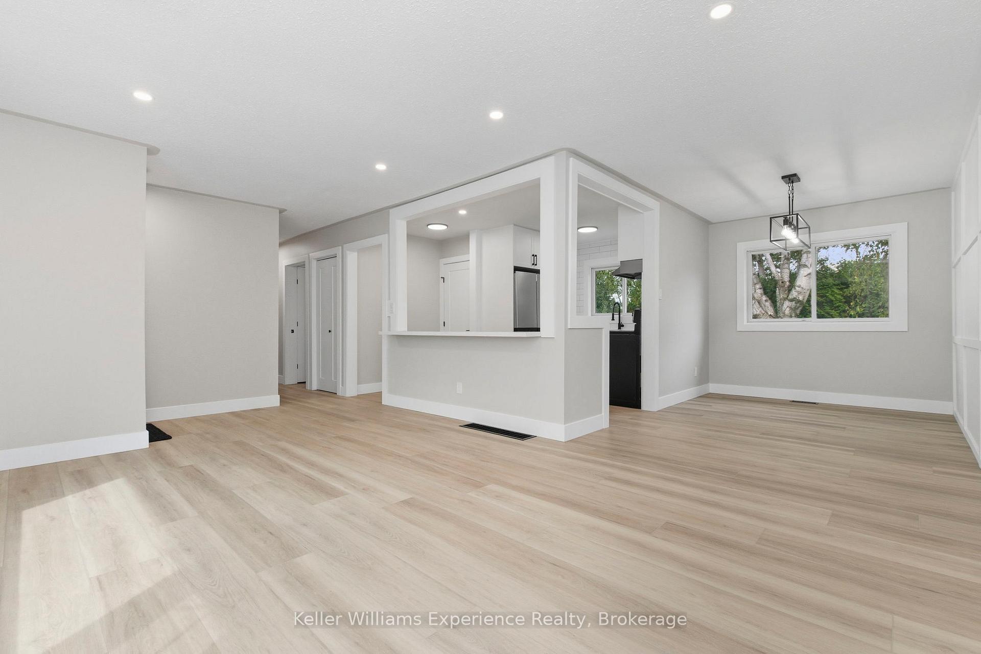 Photo 13 of 739 Ninth Avenue, Tay, Port McNicoll — HOMEH