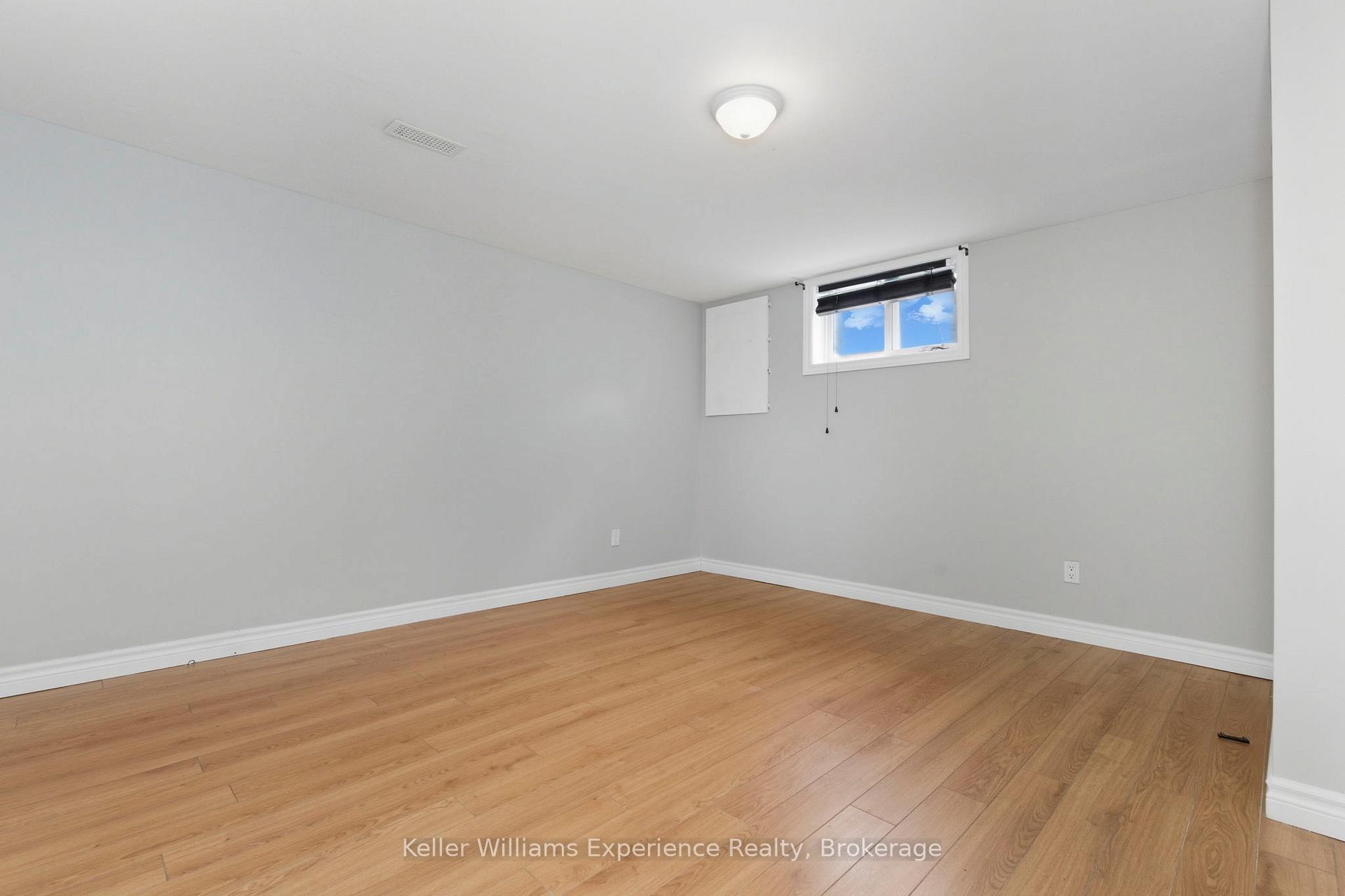 Photo 25 of 739 Ninth Avenue, Tay, Port McNicoll — HOMEH