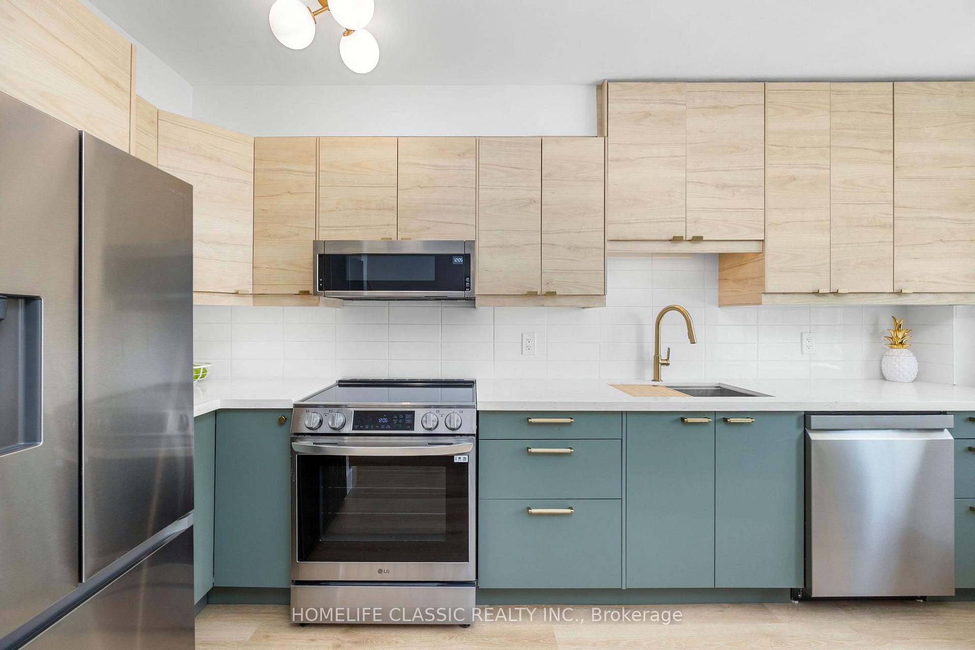 Photo 5 of 1508 Queen Street E, Toronto, Greenwood-Coxwell — HOMEH