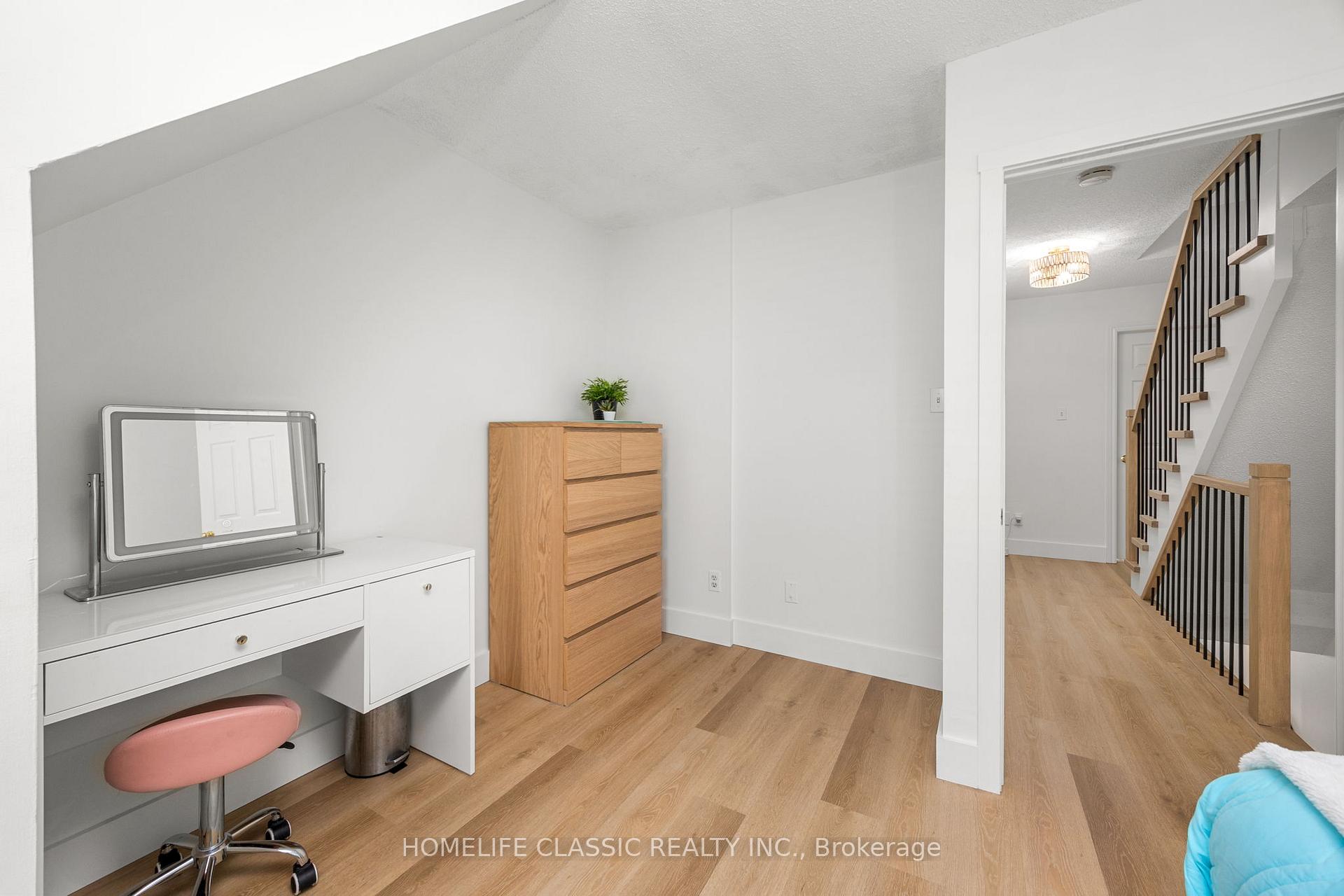 Photo 20 of 1508 Queen Street E, Toronto, Greenwood-Coxwell — HOMEH
