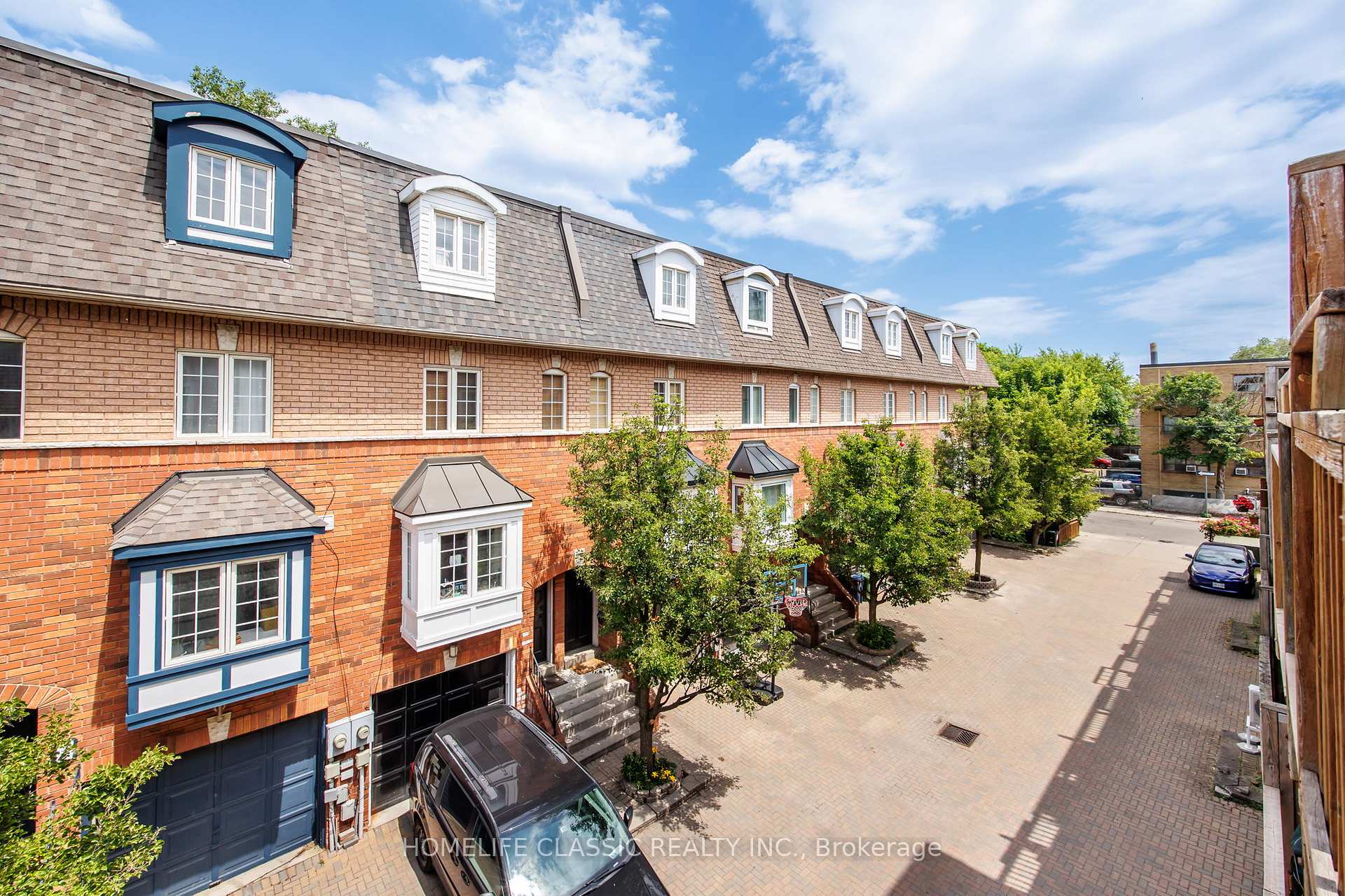 Photo 33 of 1508 Queen Street E, Toronto, Greenwood-Coxwell — HOMEH