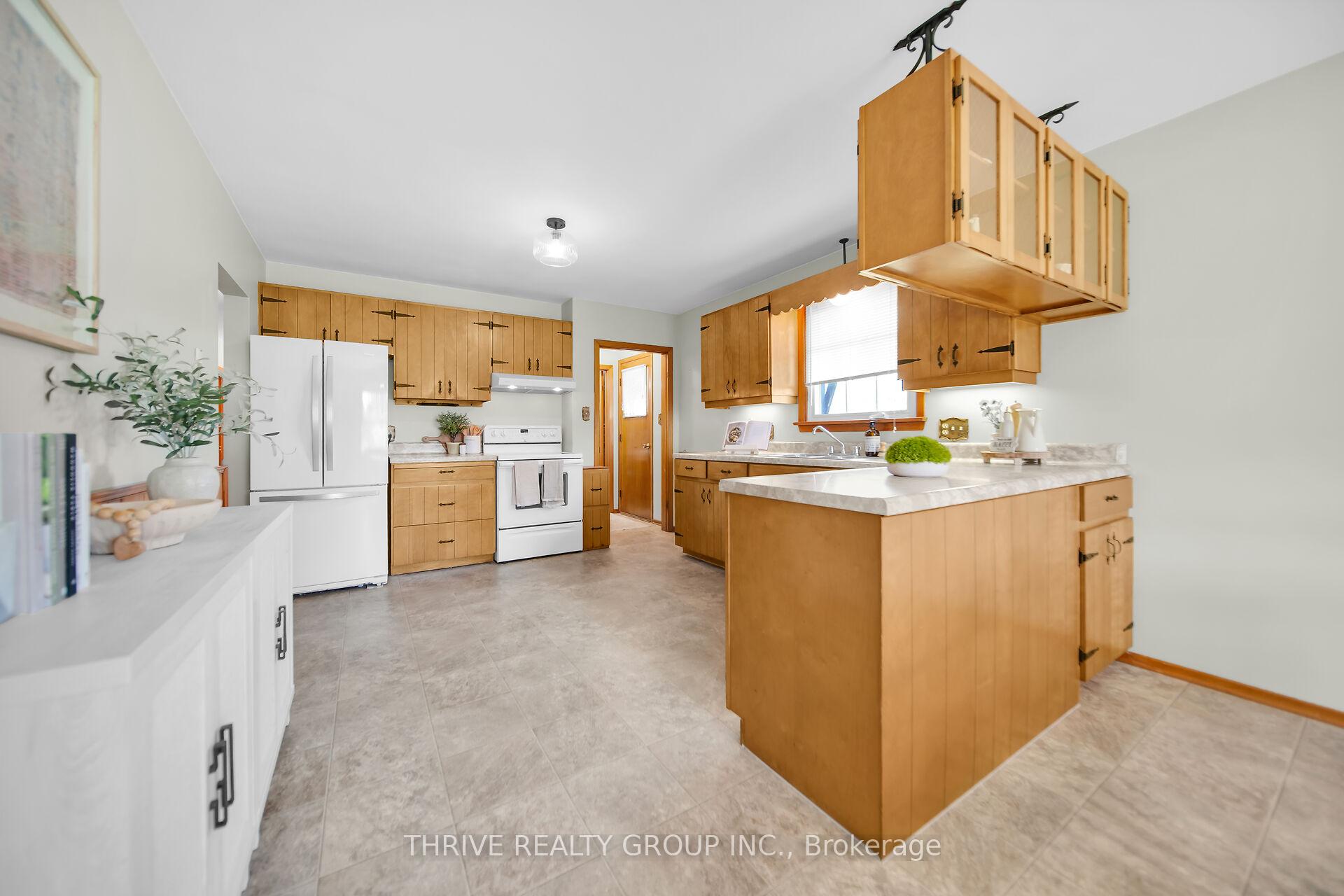 Photo 13 of 4036-4050 Elgin Road, Thames Centre, Mossley — HOMEH