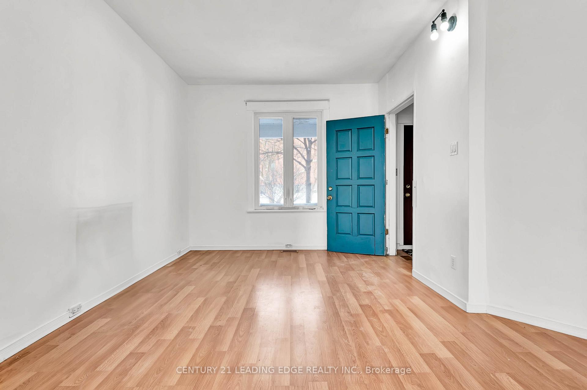 Photo 5 of 7 Hunter Street, Toronto, Blake-Jones — HOMEH