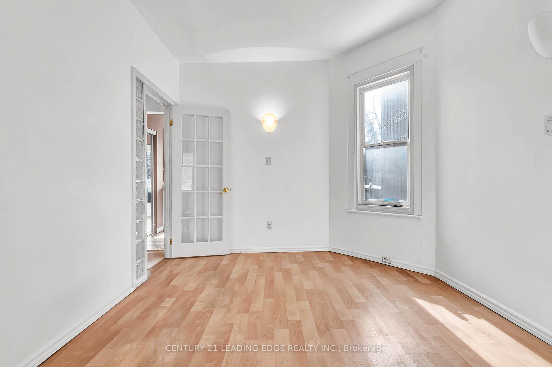 Photo 6 of 7 Hunter Street, Toronto, Blake-Jones — HOMEH