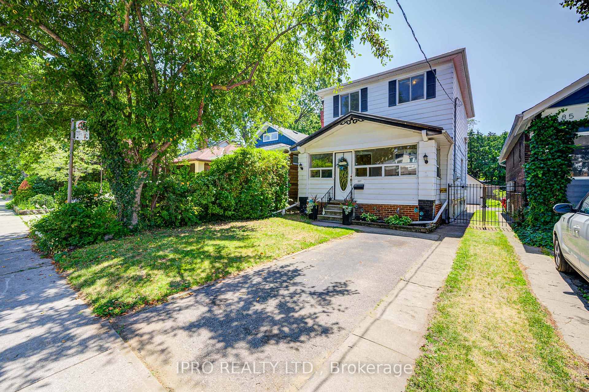 Photo 2 of 287 Queensdale Avenue, Toronto, Danforth Village-East York — HOMEH