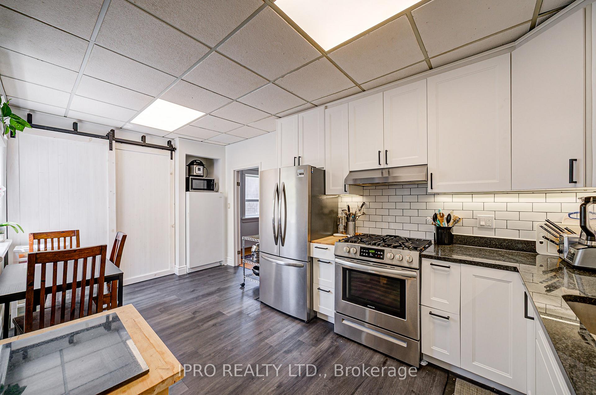 Photo 17 of 287 Queensdale Avenue, Toronto, Danforth Village-East York — HOMEH