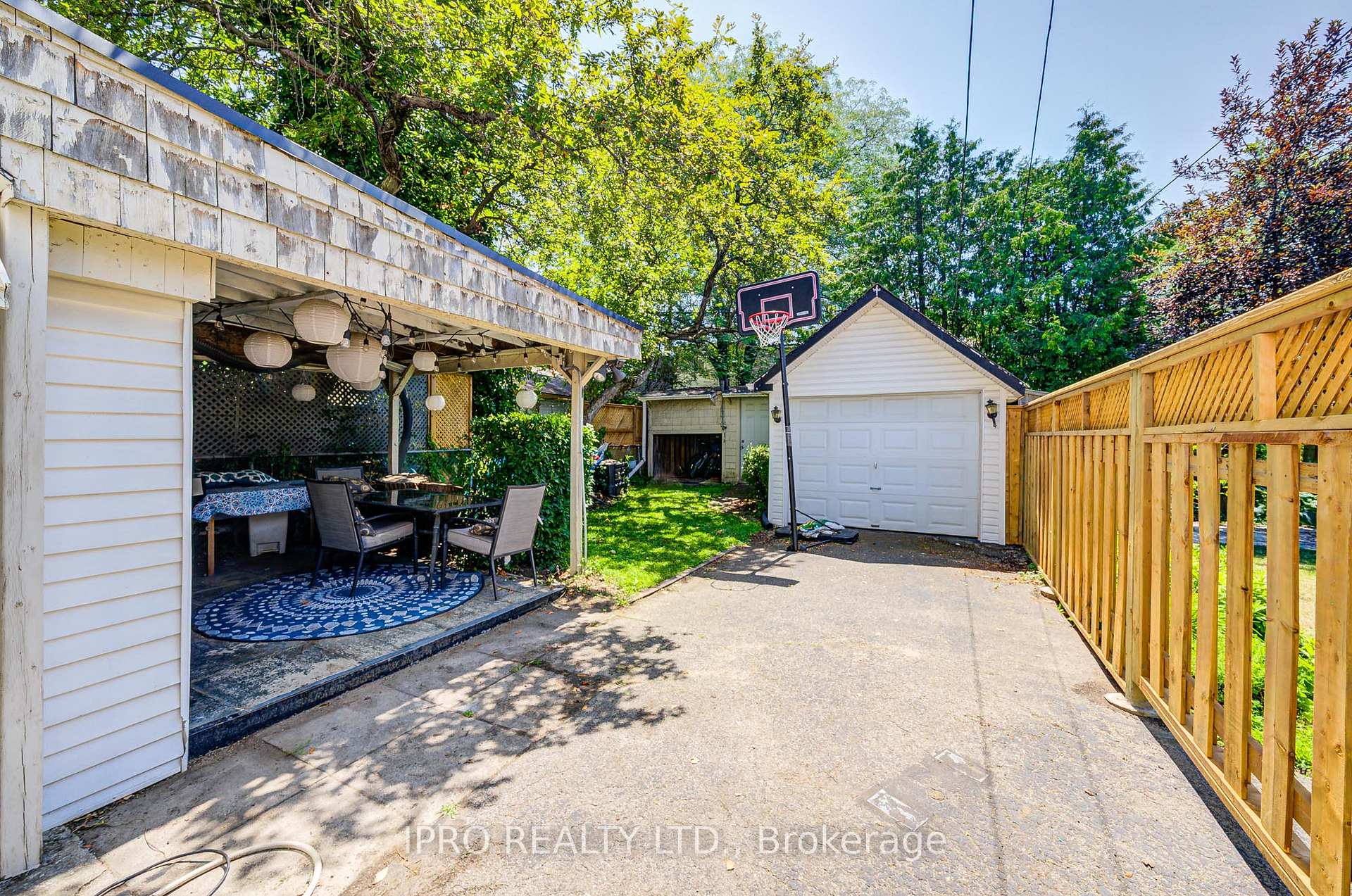 Photo 40 of 287 Queensdale Avenue, Toronto, Danforth Village-East York — HOMEH