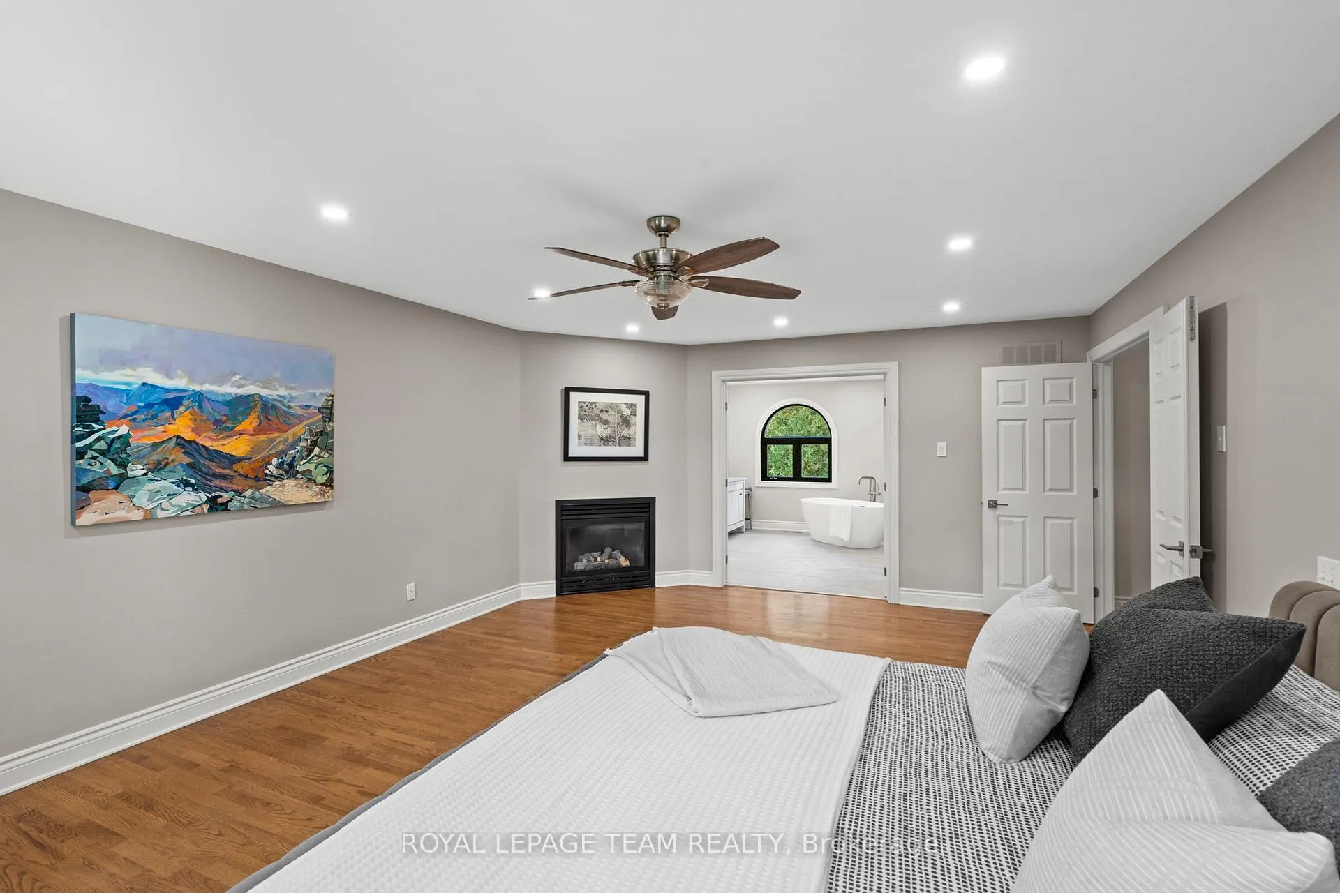 Photo 25 of 51 Marchvale Drive, Ottawa, Kanata - Rural Kanata (Central) — HOMEH