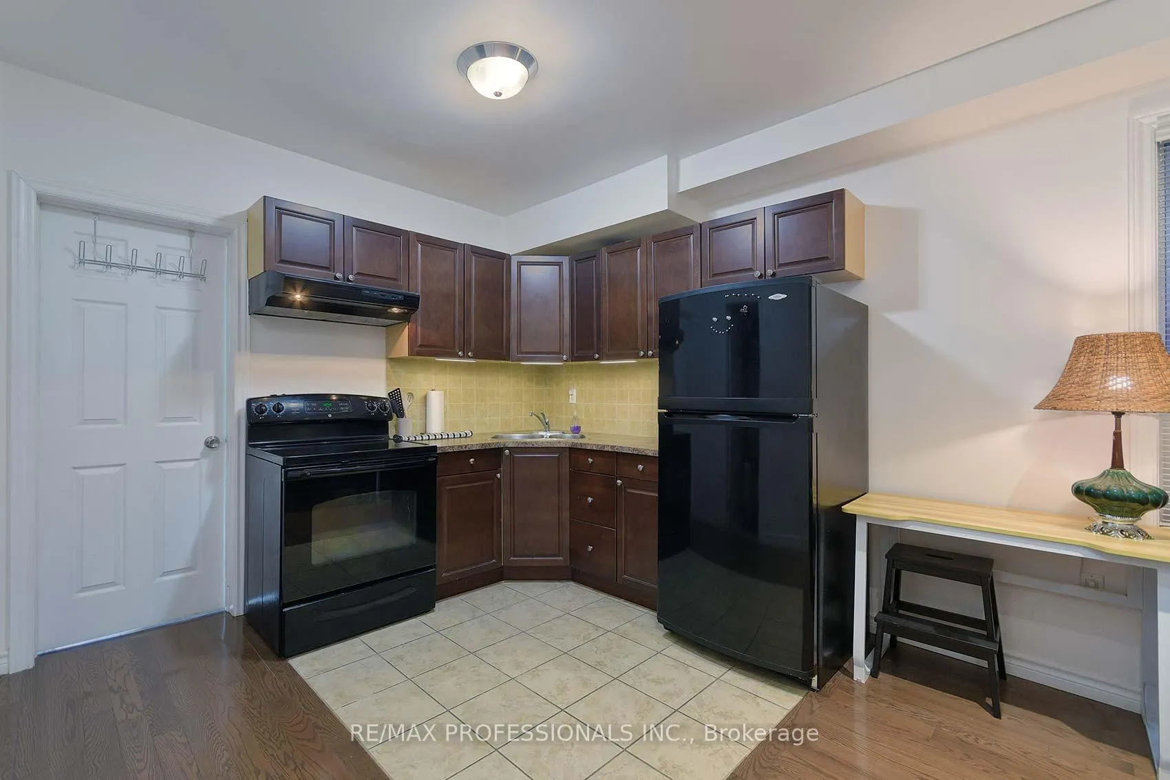 Photo 13 of 945 Logan Avenue, Toronto, Playter Estates-Danforth — HOMEH