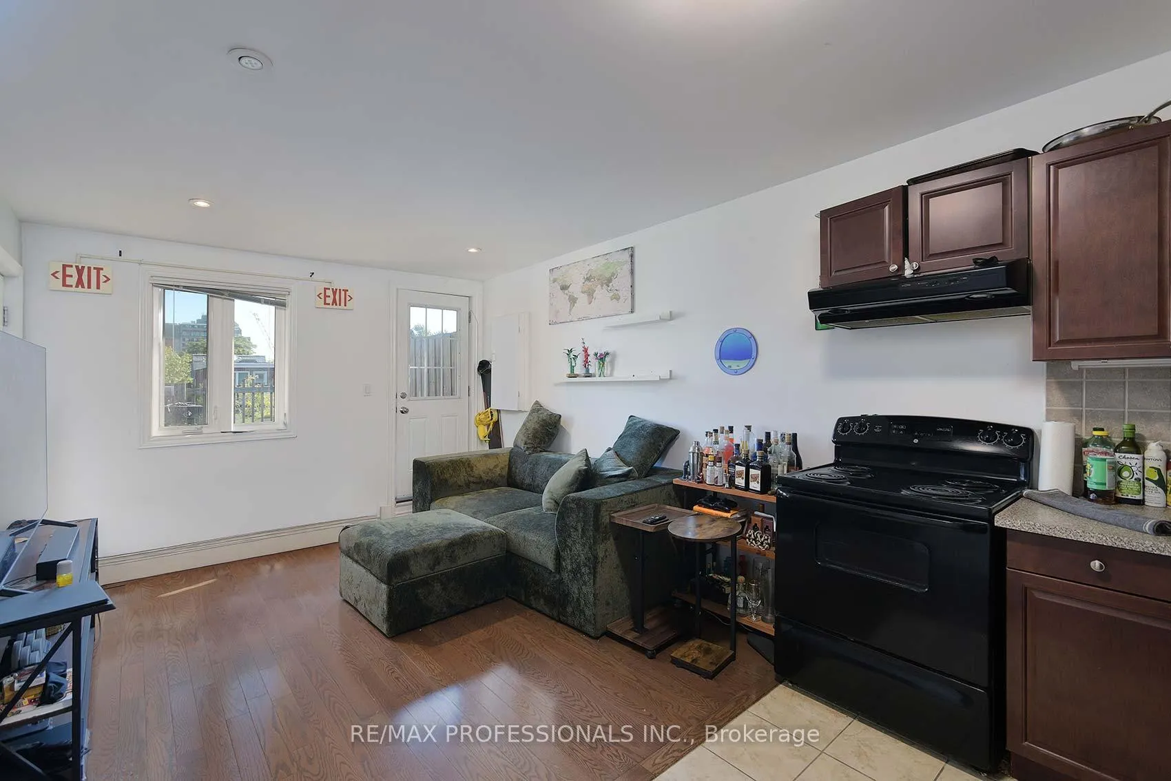 Photo 19 of 945 Logan Avenue, Toronto, Playter Estates-Danforth — HOMEH