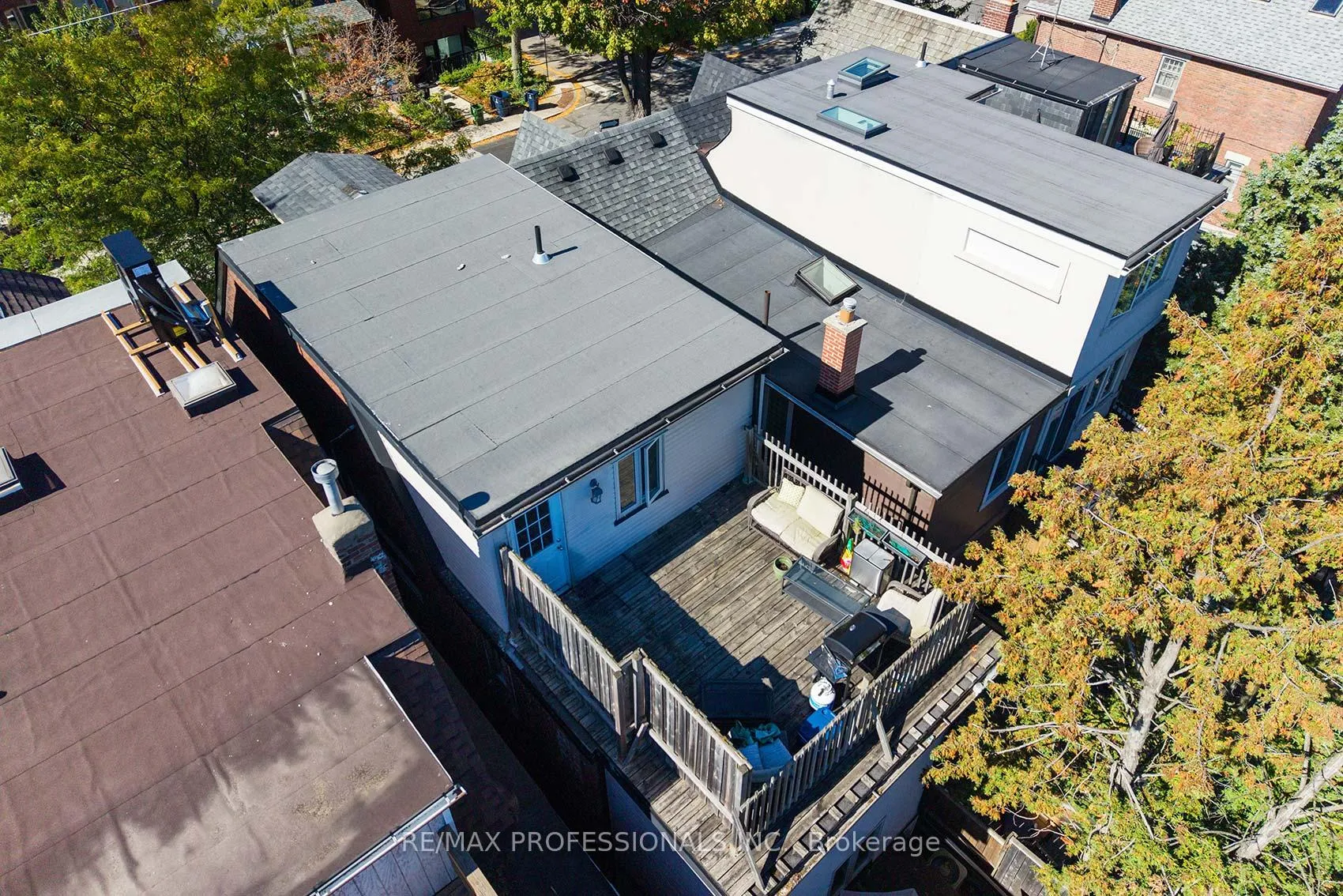 Photo 24 of 945 Logan Avenue, Toronto, Playter Estates-Danforth — HOMEH