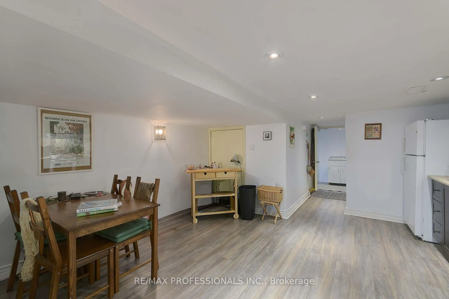 Photo 27 of 945 Logan Avenue, Toronto, Playter Estates-Danforth — HOMEH