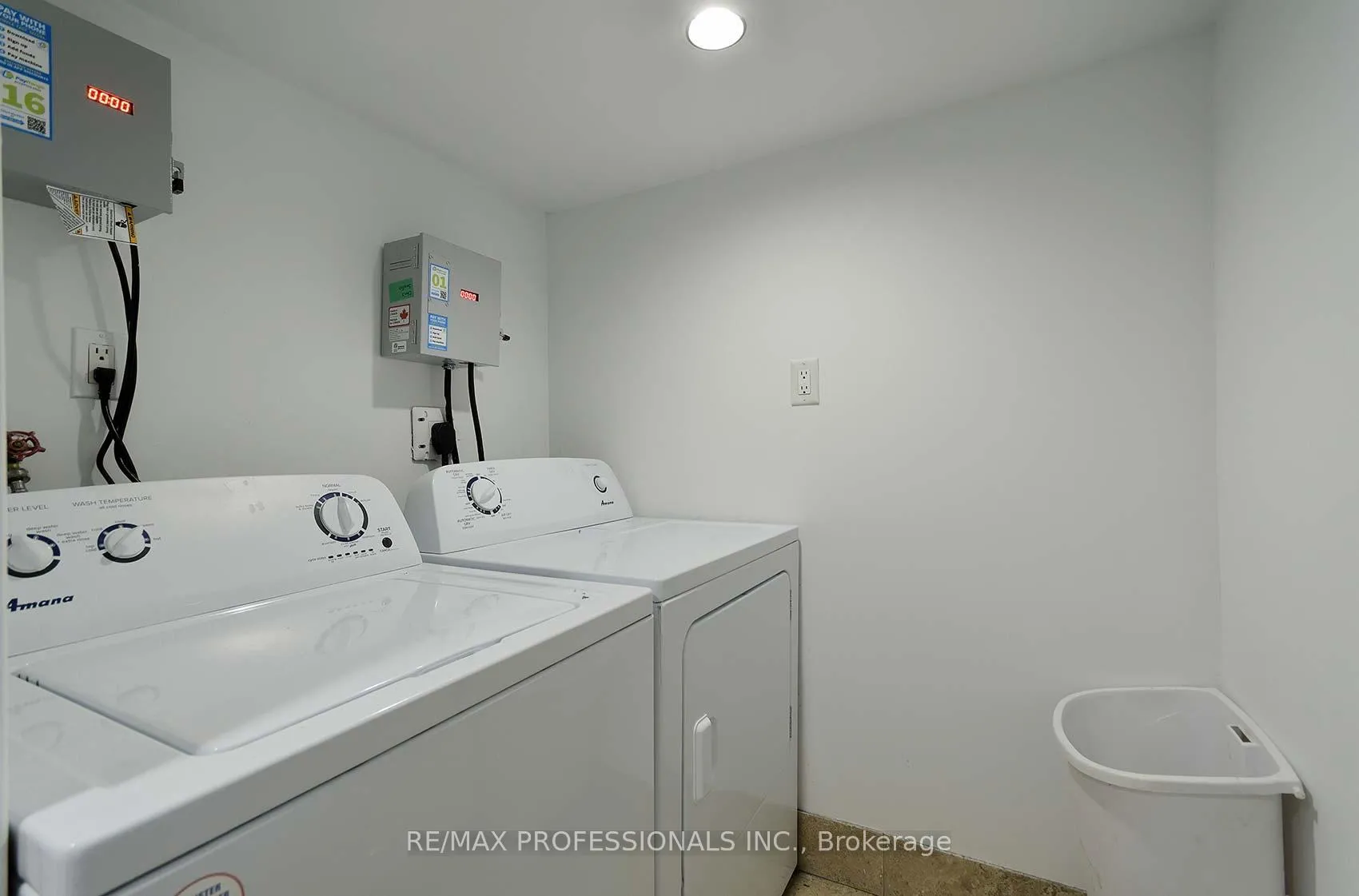Photo 32 of 945 Logan Avenue, Toronto, Playter Estates-Danforth — HOMEH