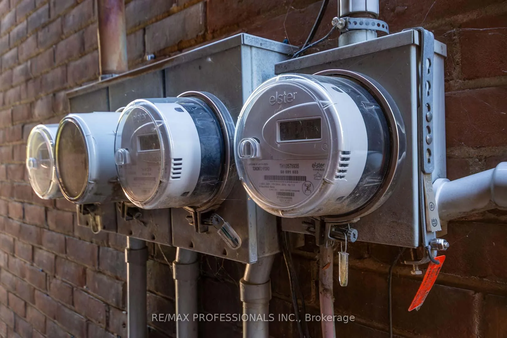 Photo 34 of 945 Logan Avenue, Toronto, Playter Estates-Danforth — HOMEH