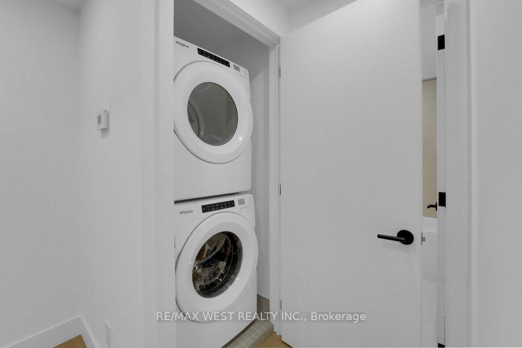 Photo 17 of Unit D, 661 Winona Drive, Toronto, Oakwood Village — HOMEH