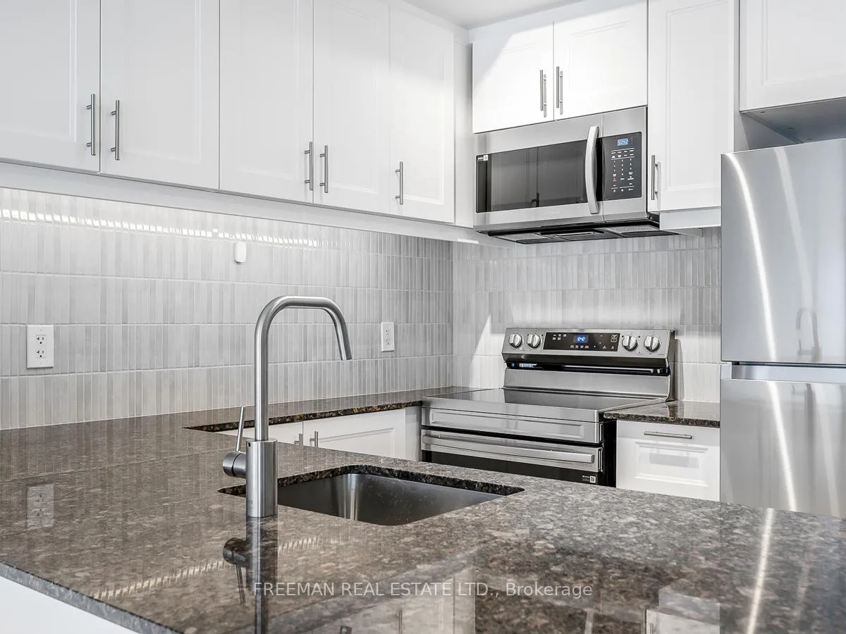 Photo 17 of Unit 618, 560 Front Street, Toronto, Waterfront Communities — HOMEH