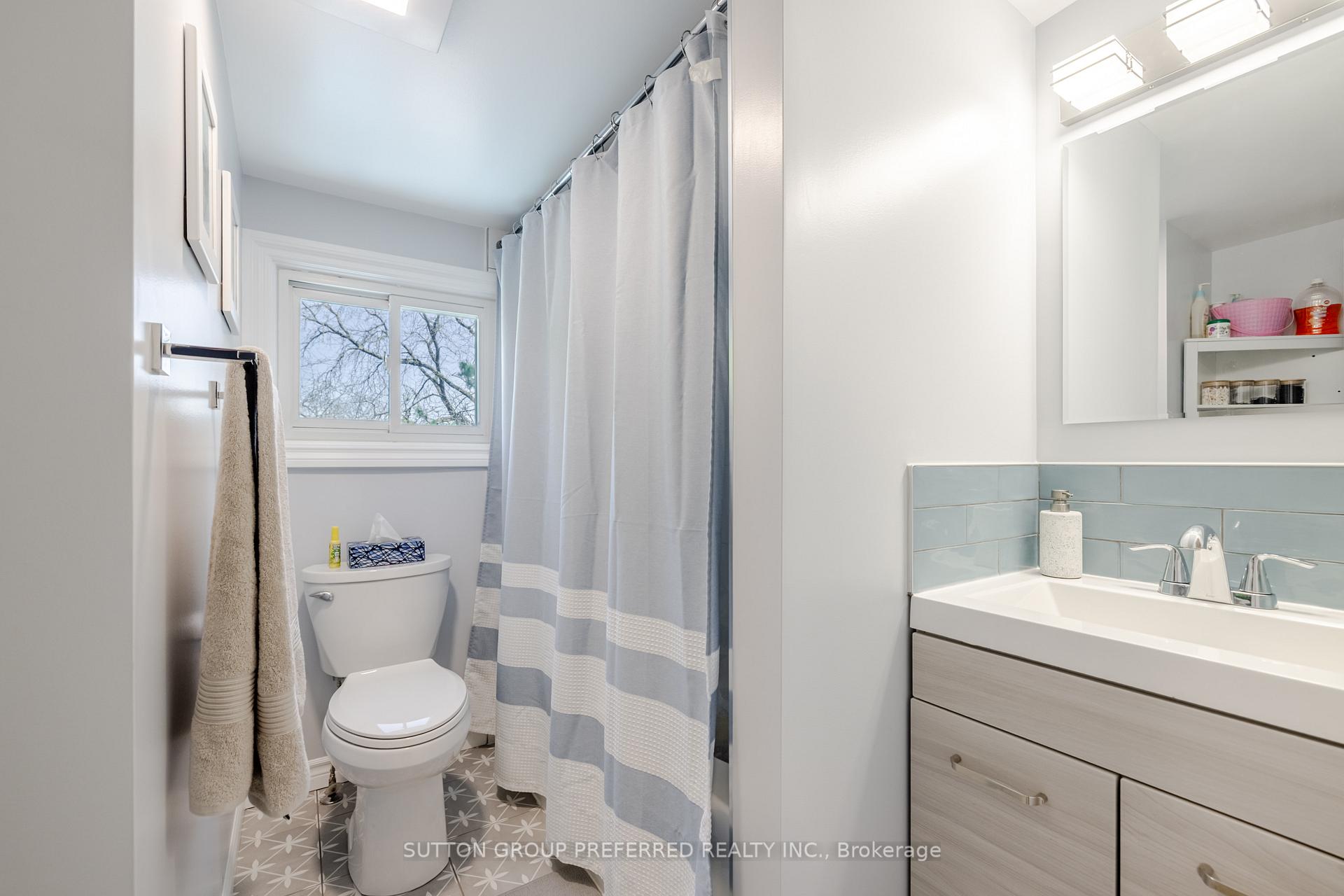 Photo 23 of 1678 Richmond Street, Thames Centre, Dorchester — HOMEH