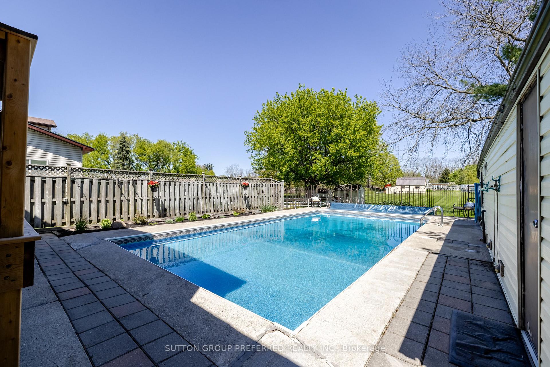 Photo 27 of 1678 Richmond Street, Thames Centre, Dorchester — HOMEH