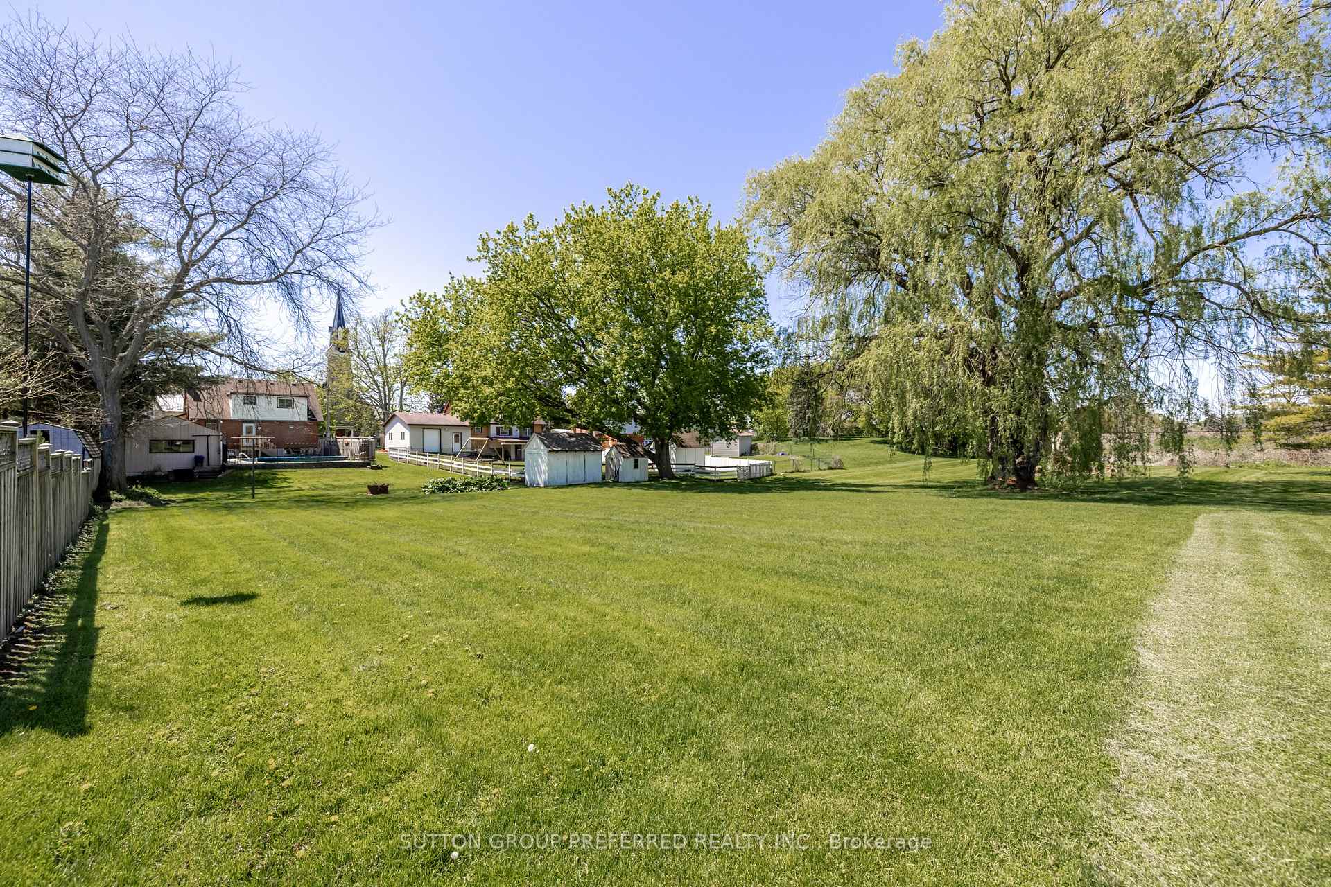 Photo 33 of 1678 Richmond Street, Thames Centre, Dorchester — HOMEH
