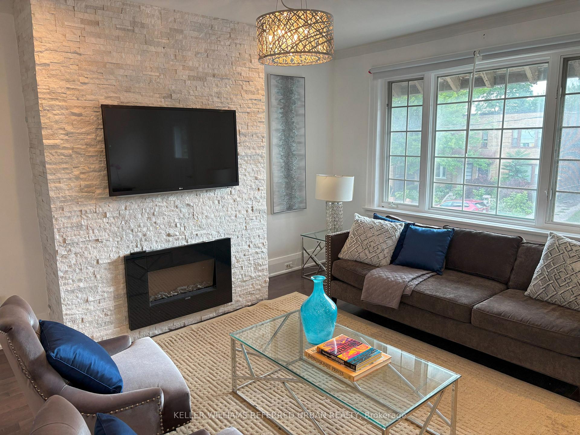 Photo 1 of Unit Upper, 971 Avenue Road, Toronto, Yonge-Eglinton — HOMEH