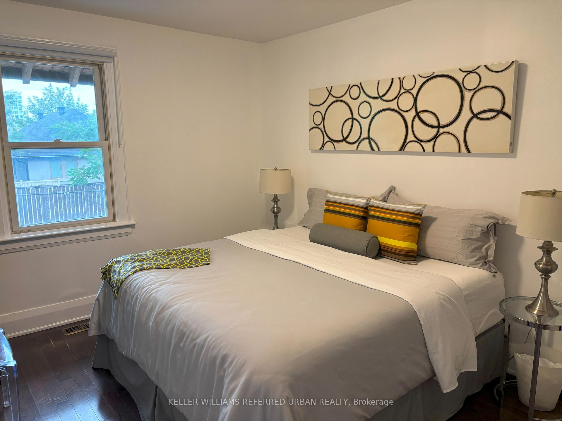 Photo 13 of Unit Upper, 971 Avenue Road, Toronto, Yonge-Eglinton — HOMEH