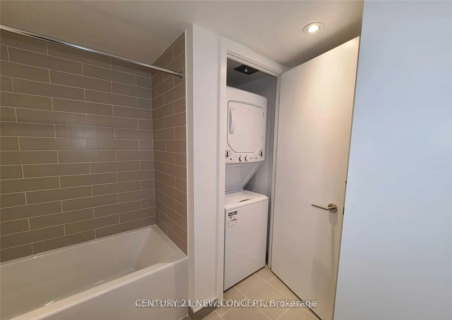 Photo 33 of Unit 1509, 120 Varna Drive, Toronto, Englemount-Lawrence — HOMEH