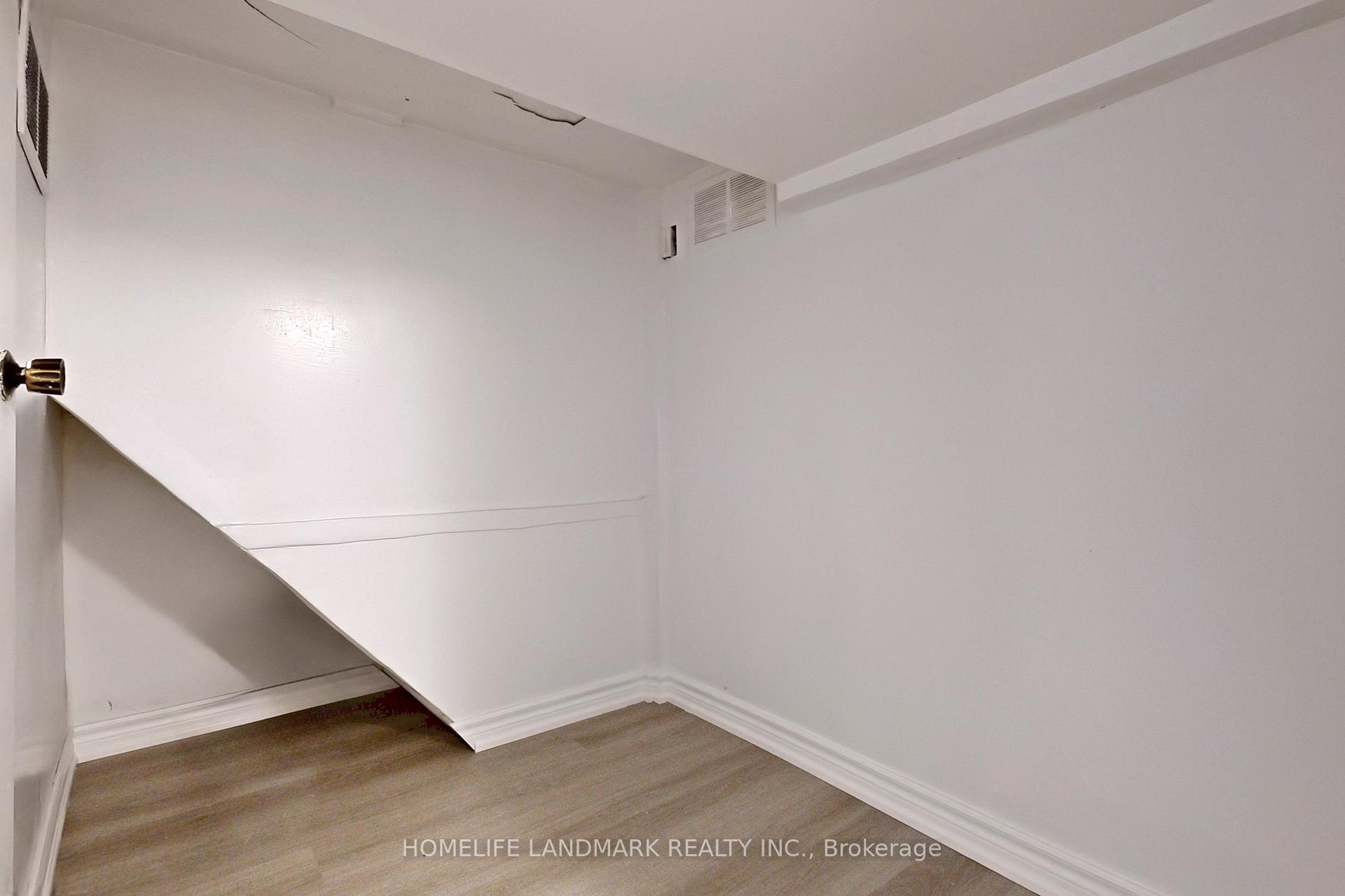 Photo 33 of 692 Gerrard Street E, Toronto, South Riverdale — HOMEH