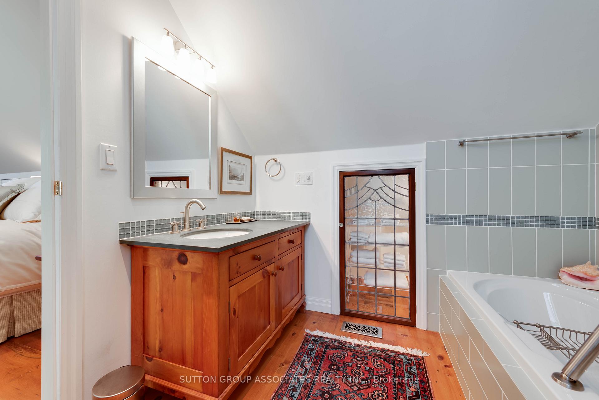 Photo 26 of 425 Arlington Avenue, Toronto, Humewood-Cedarvale — HOMEH