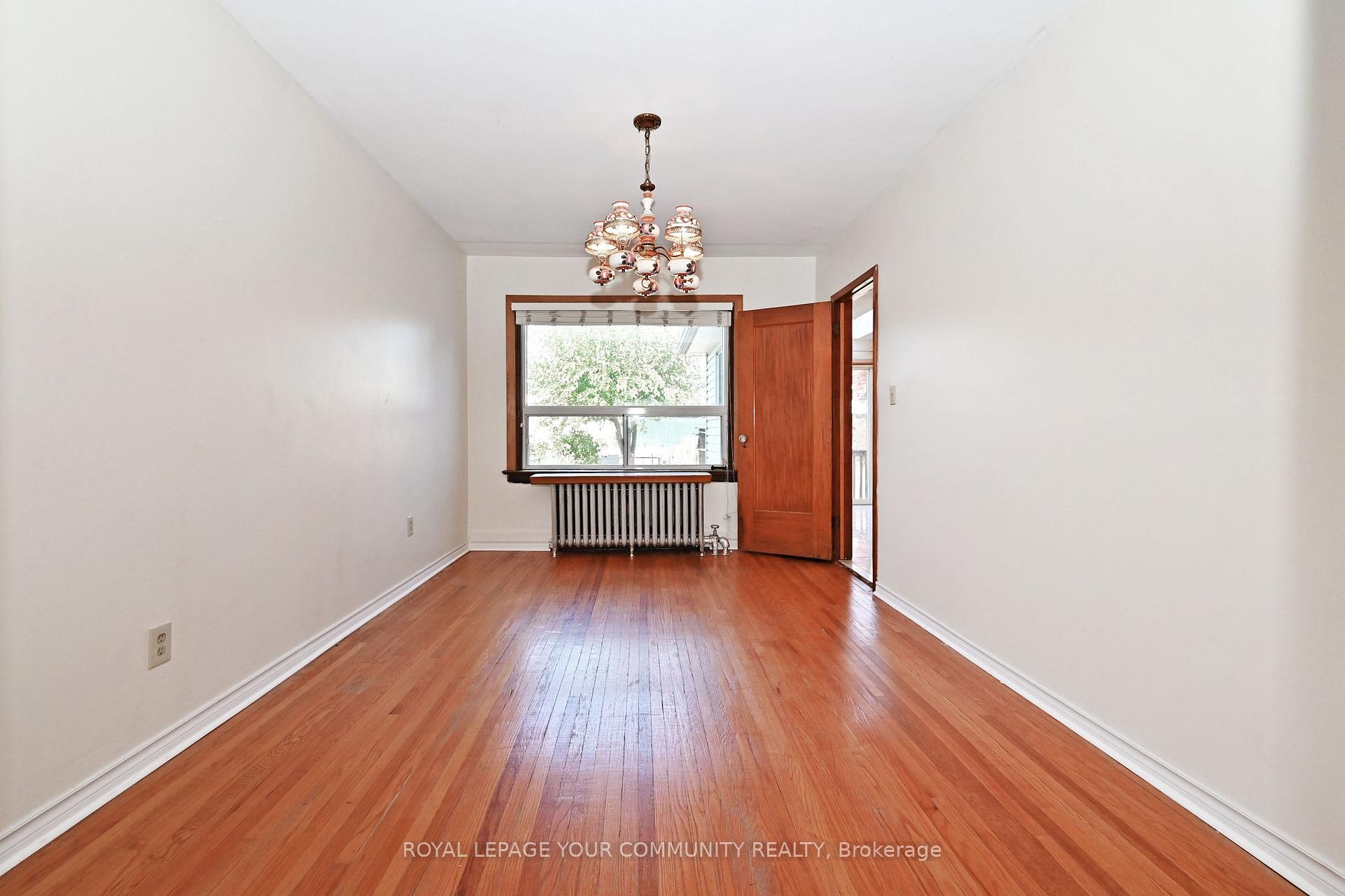 Photo 8 of 284 Wolverleigh Boulevard, Toronto, Danforth — HOMEH