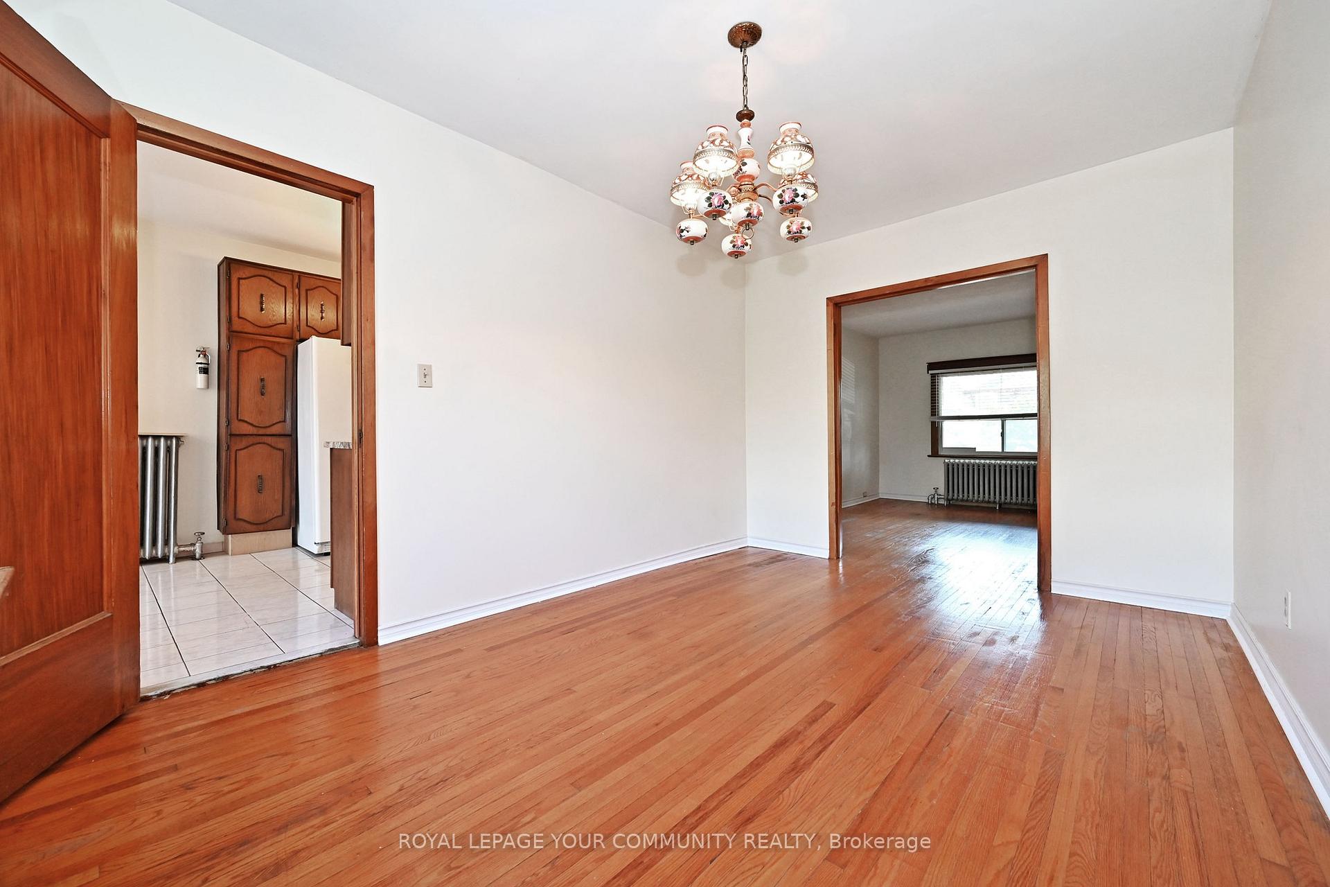 Photo 13 of 284 Wolverleigh Boulevard, Toronto, Danforth — HOMEH