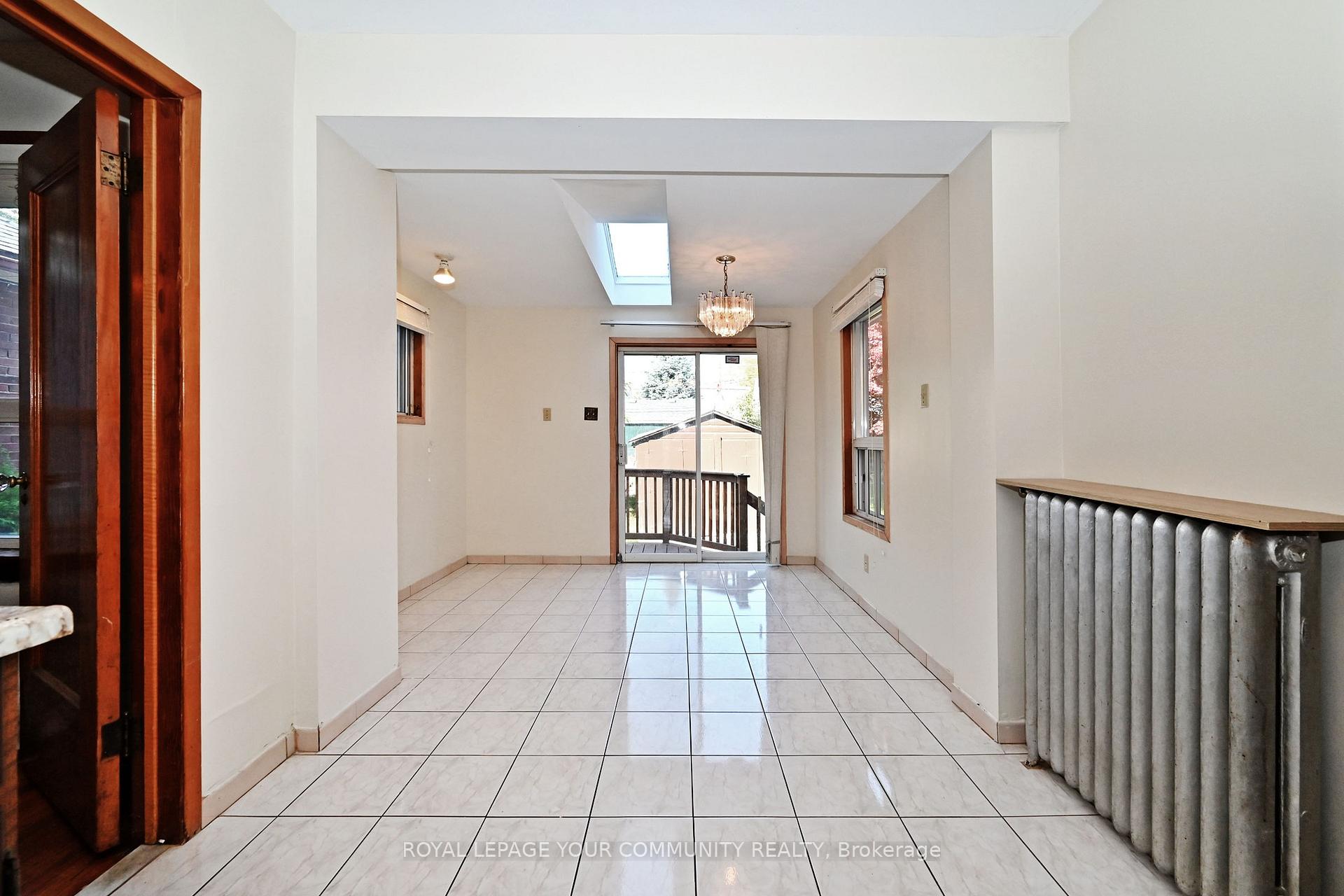 Photo 17 of 284 Wolverleigh Boulevard, Toronto, Danforth — HOMEH
