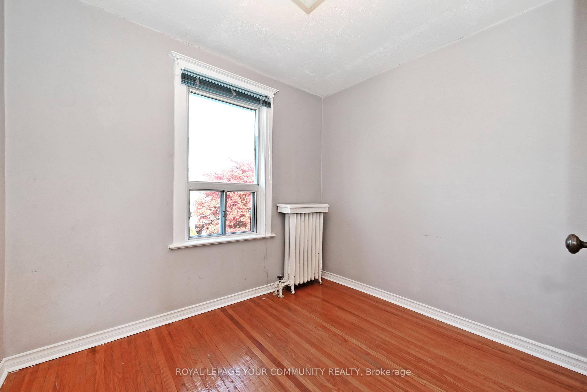 Photo 33 of 284 Wolverleigh Boulevard, Toronto, Danforth — HOMEH